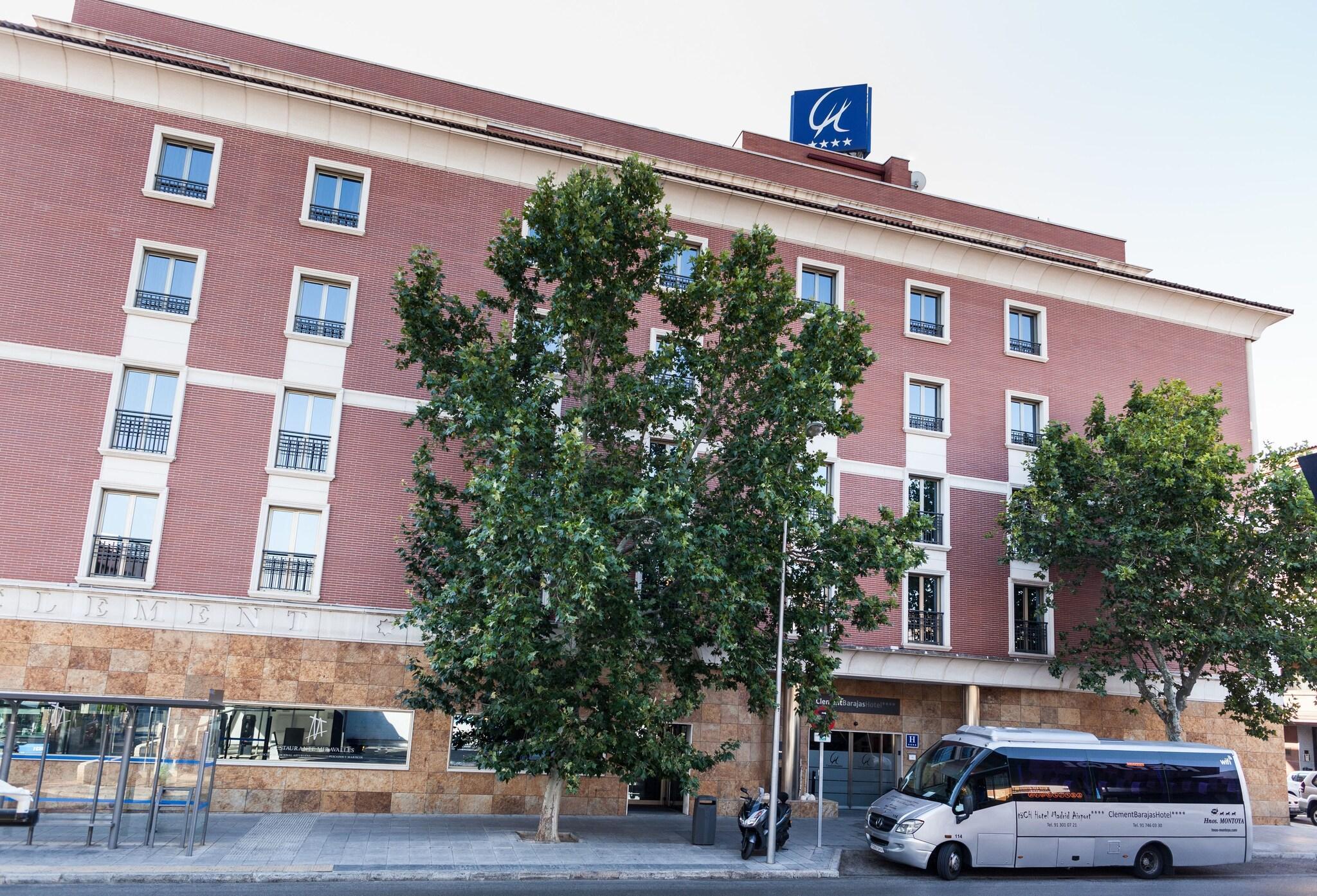 Vista Exterior Hotel Clement Barajas