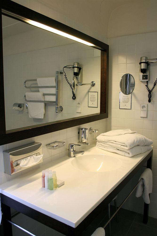 Equipamiento de Habitación Domus Balthasar