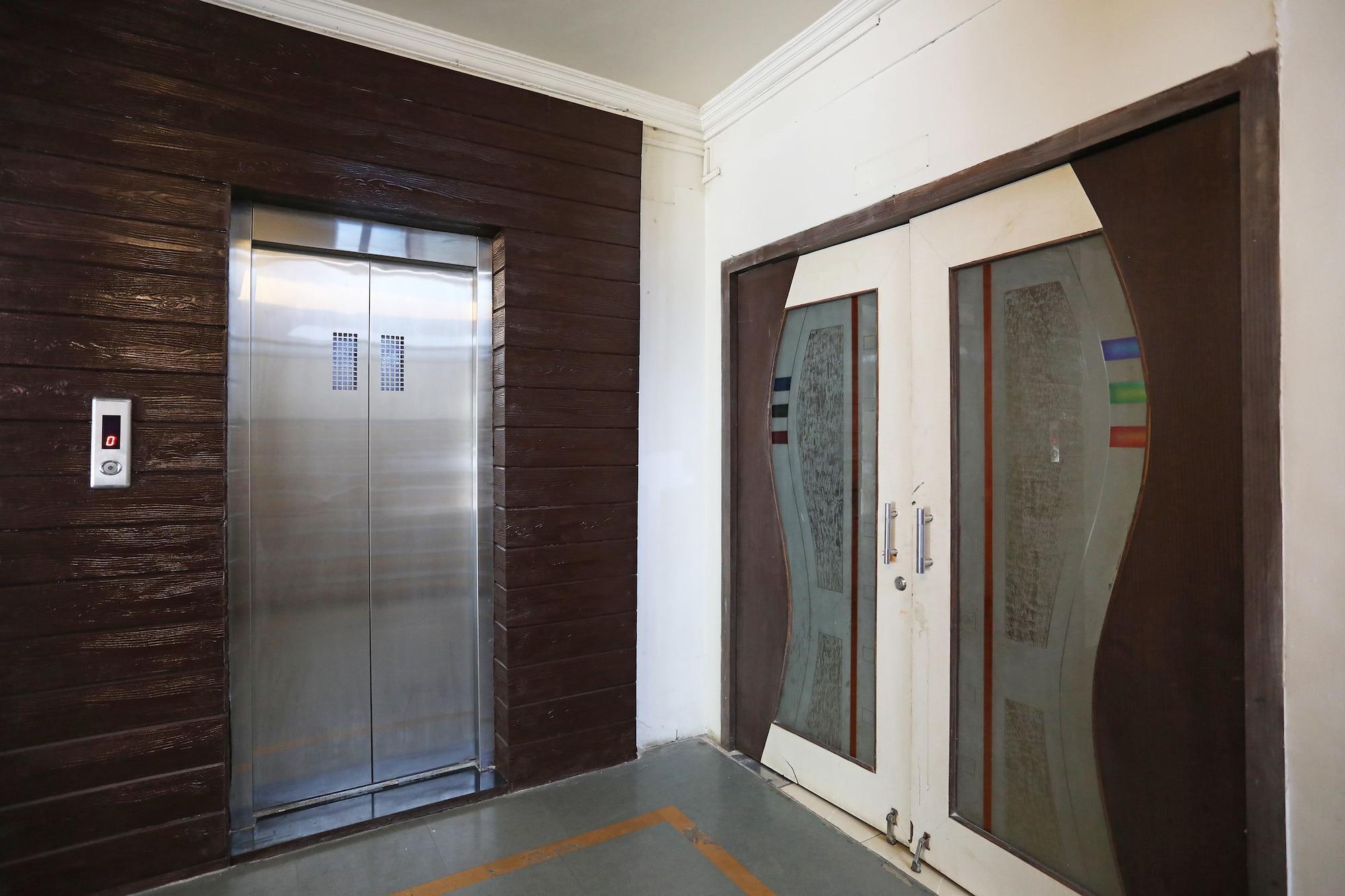 Instalaciones Recreativas OYO 10671 Hotel Sai Prem