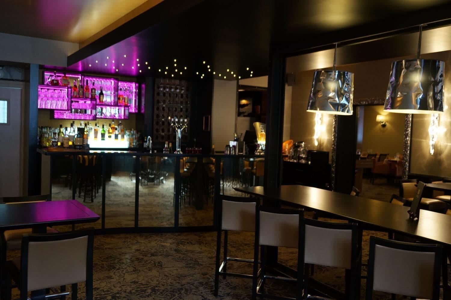 Bar/Salón Le Mouton Blanc