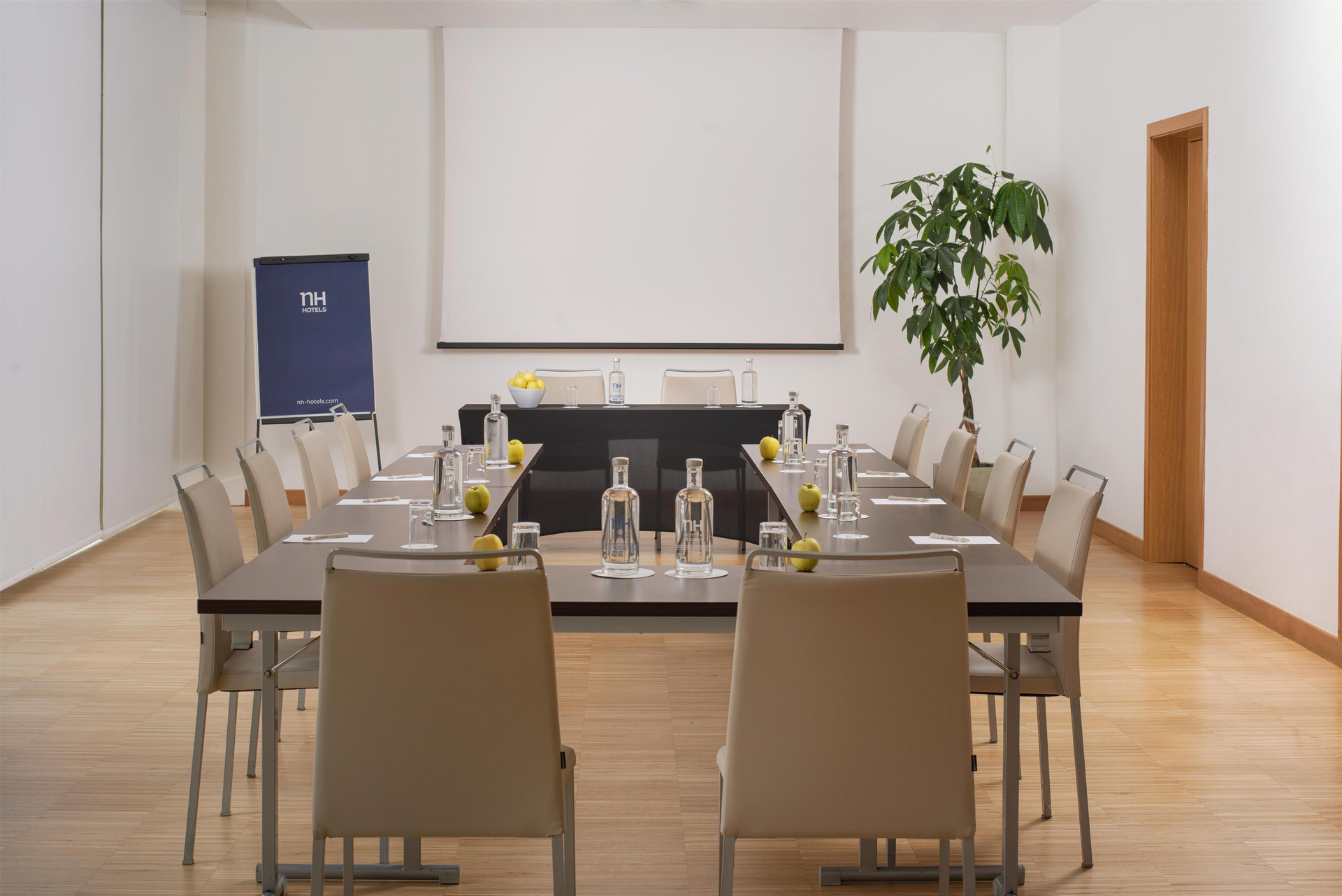 Sala de Reuniones NH Savona Darsena