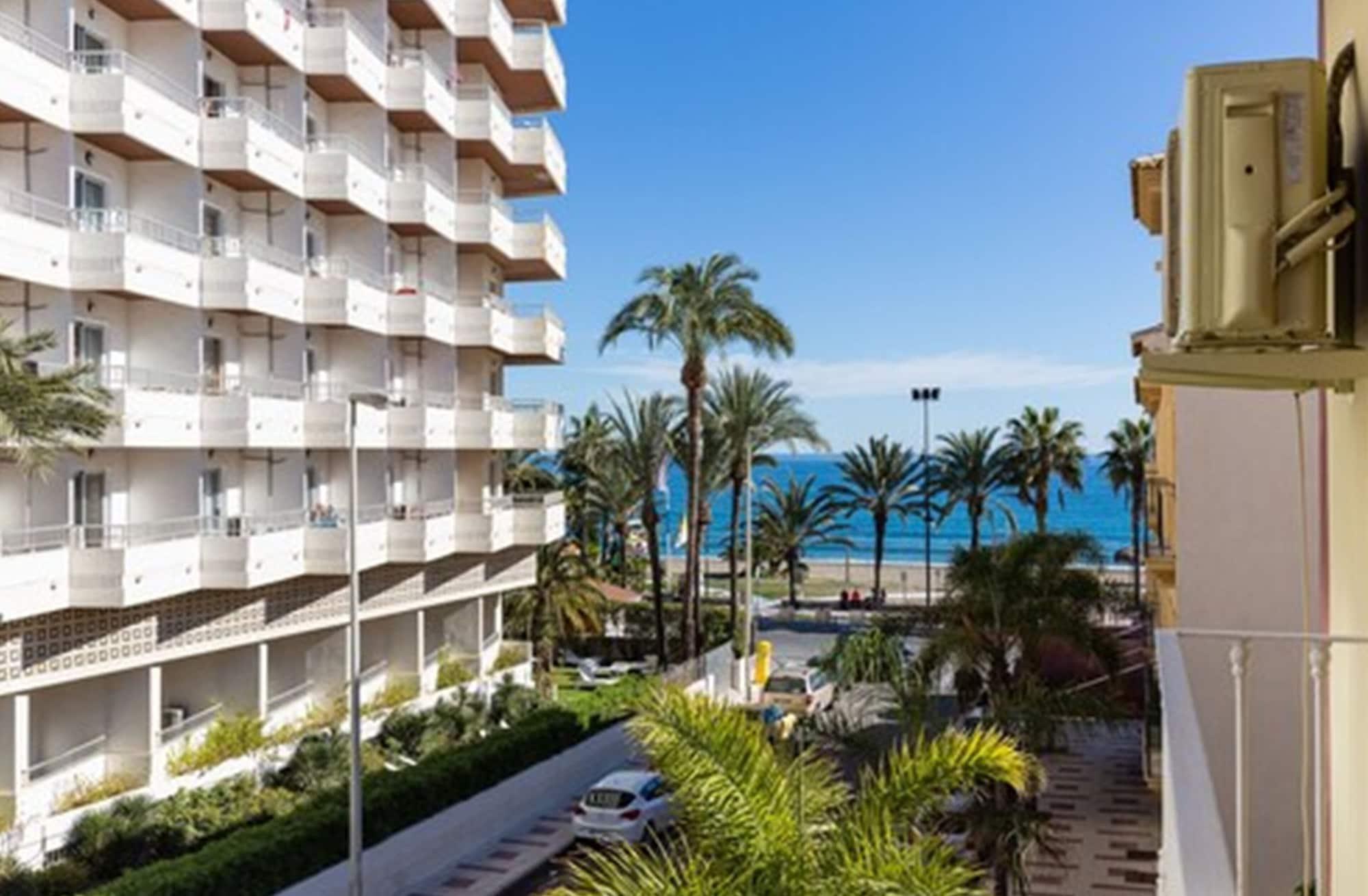 Vista Exterior Candisol Cozy Inns