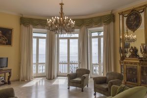 Alquiler Vacacional - Luxurious apartment in the center of Naples with breathtaking views of Vesuvius
