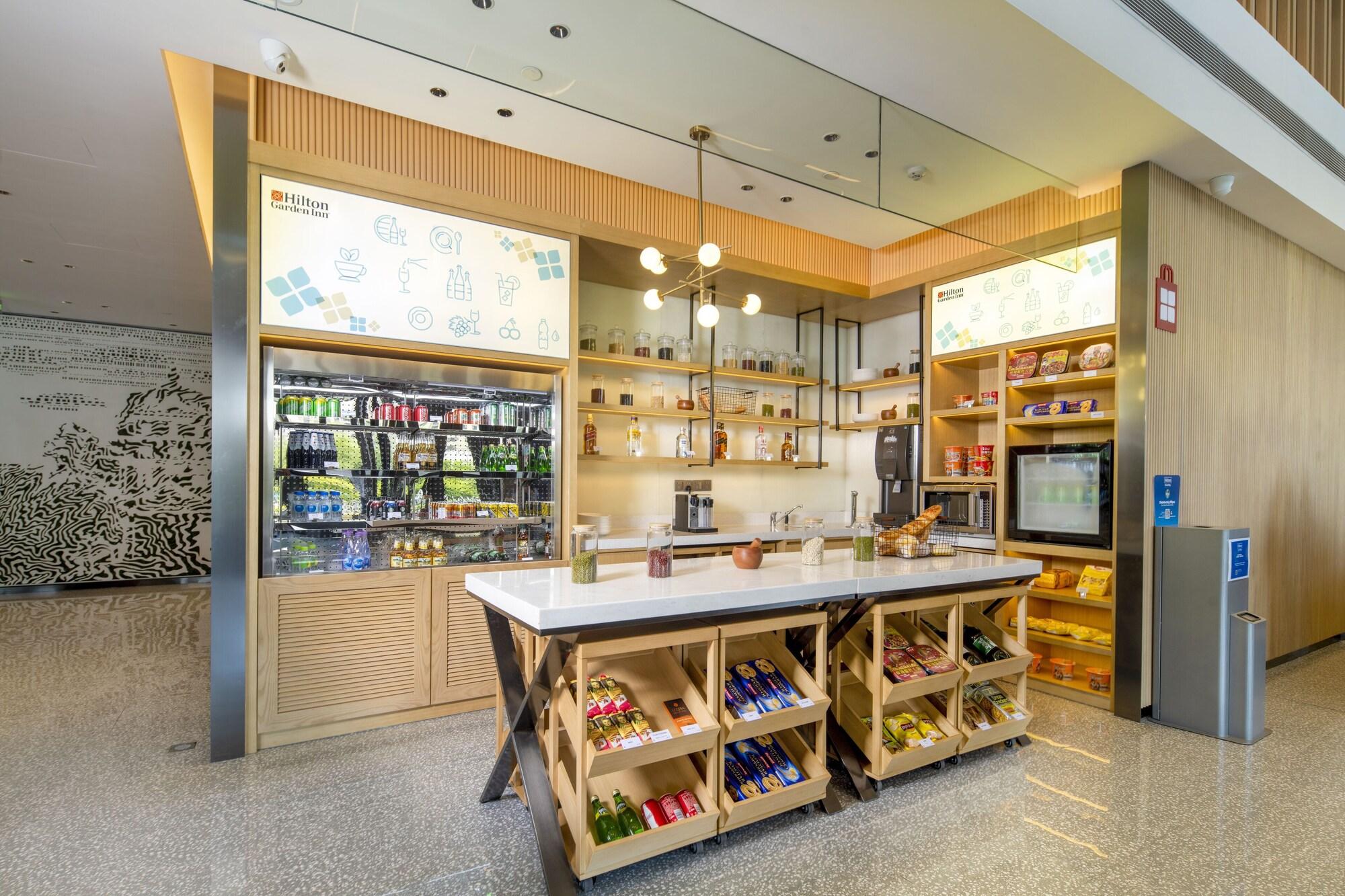 Vista Lobby Hilton Garden Inn Changchun Economic Development Zone