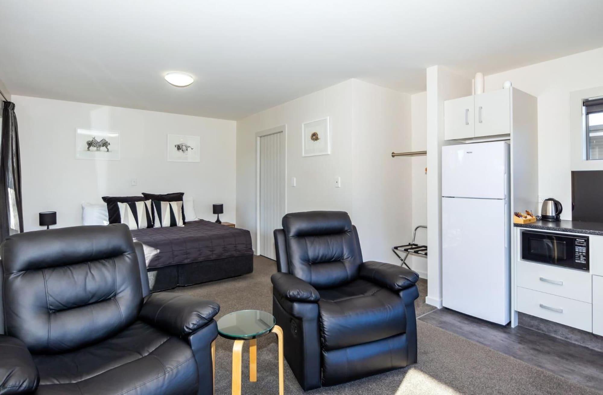 Equipamiento de Habitación Black on Grey Motel