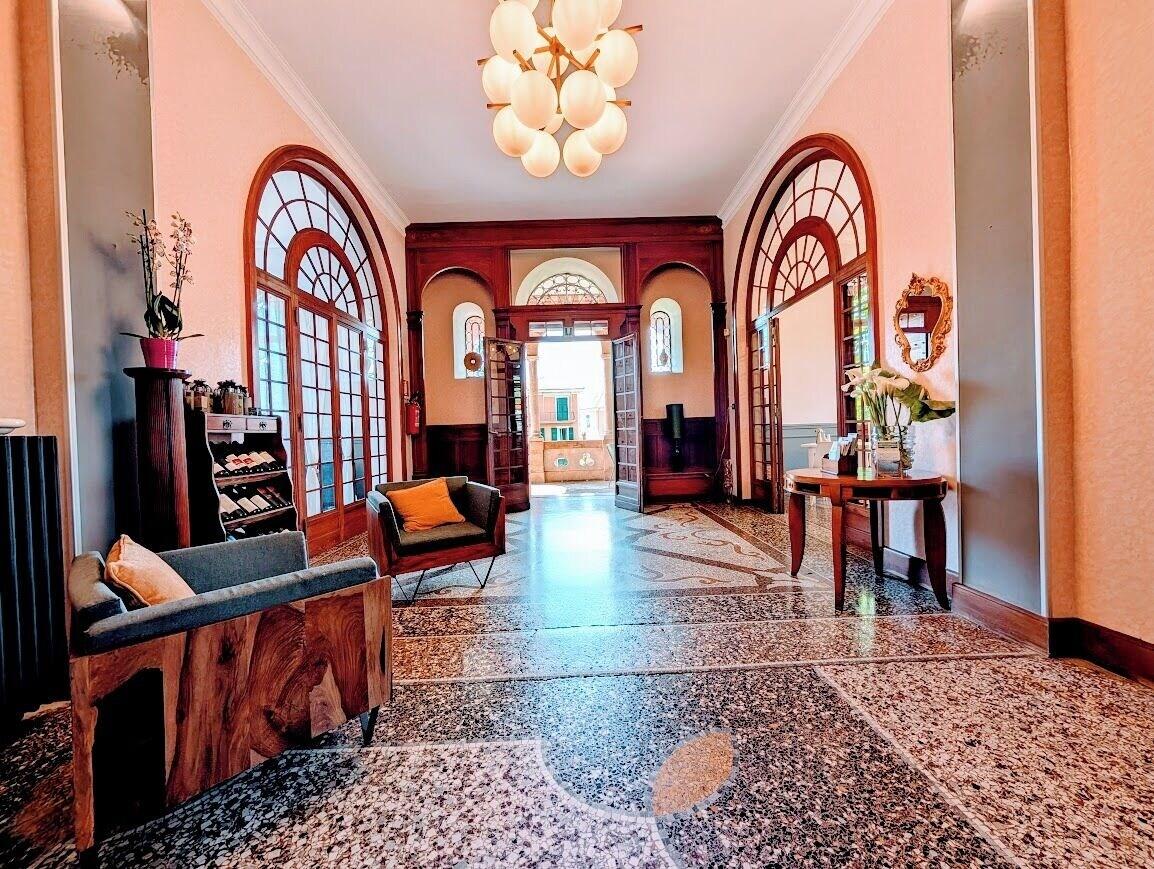 Varios Hotel Villa Fieschi