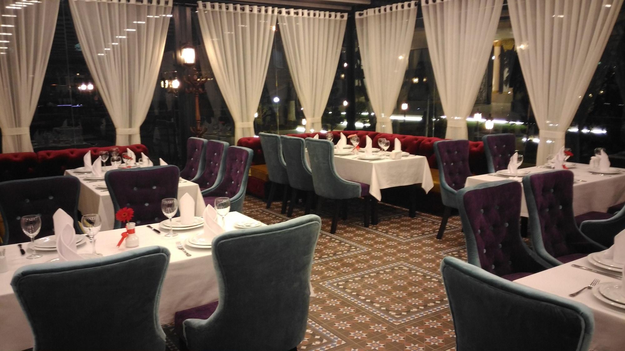 Restaurant City Palace Hotel