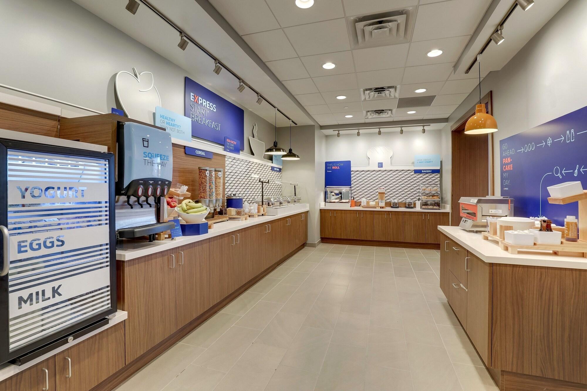 Restaurant Holiday Inn Express Holly Springs Raleigh Area by IHG