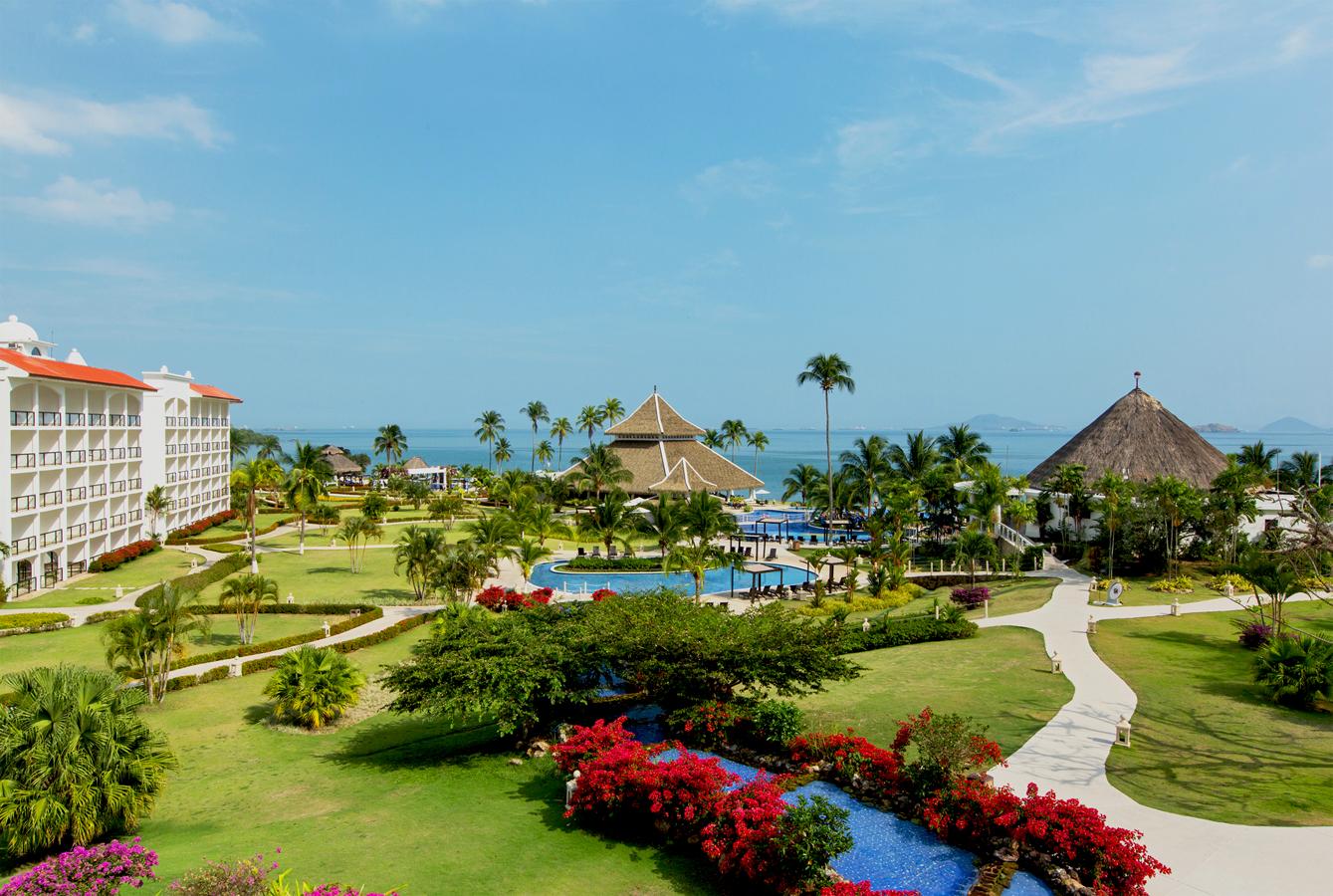 Vista Exterior Dreams Playa Bonita Panama