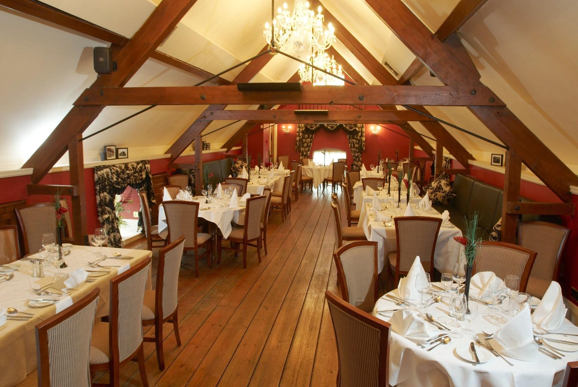 Restaurant The Barns Hotel
