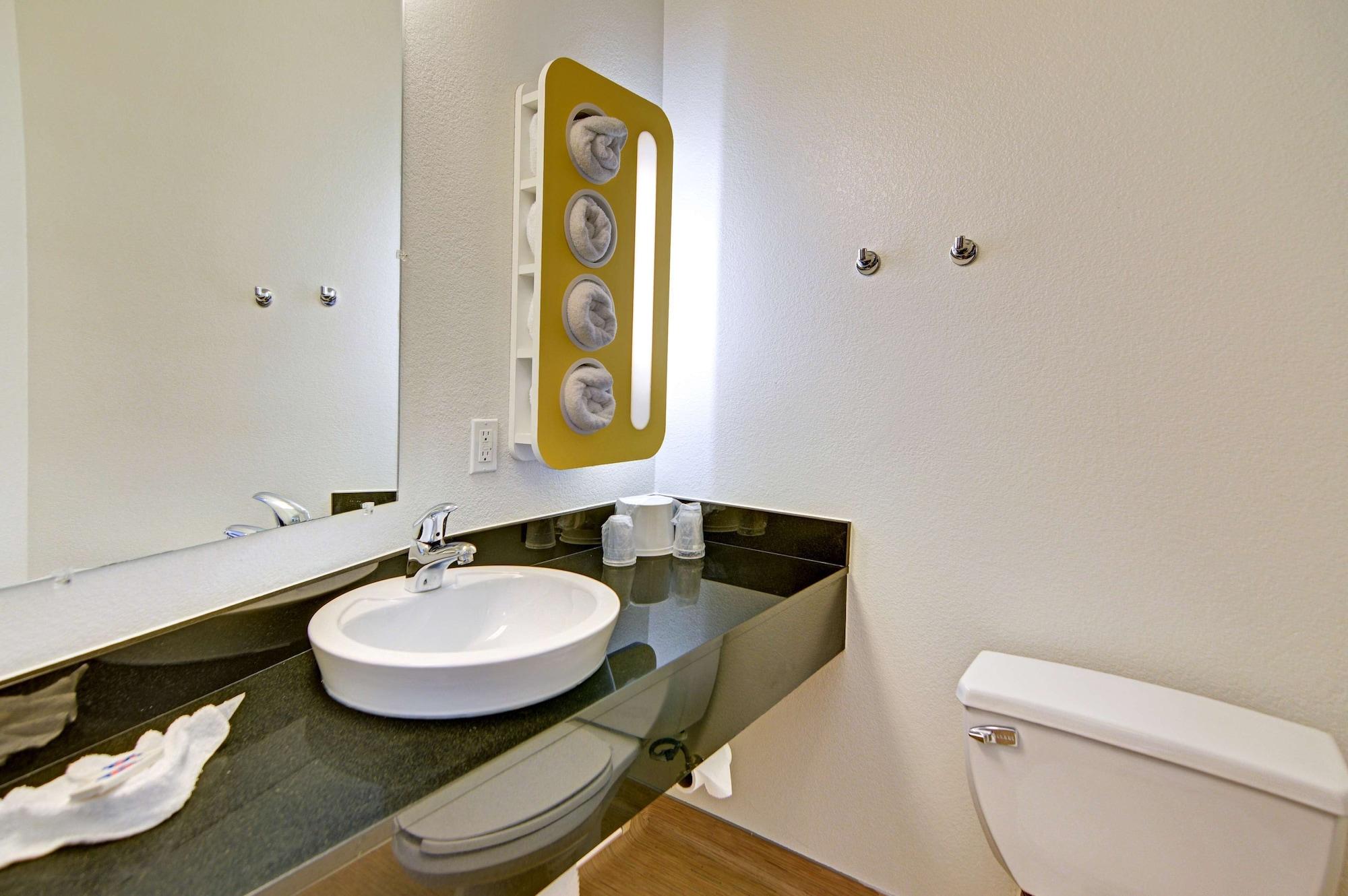 Equipamiento de Habitación Motel 6 Roanoke, TX - Northlake - Speedway