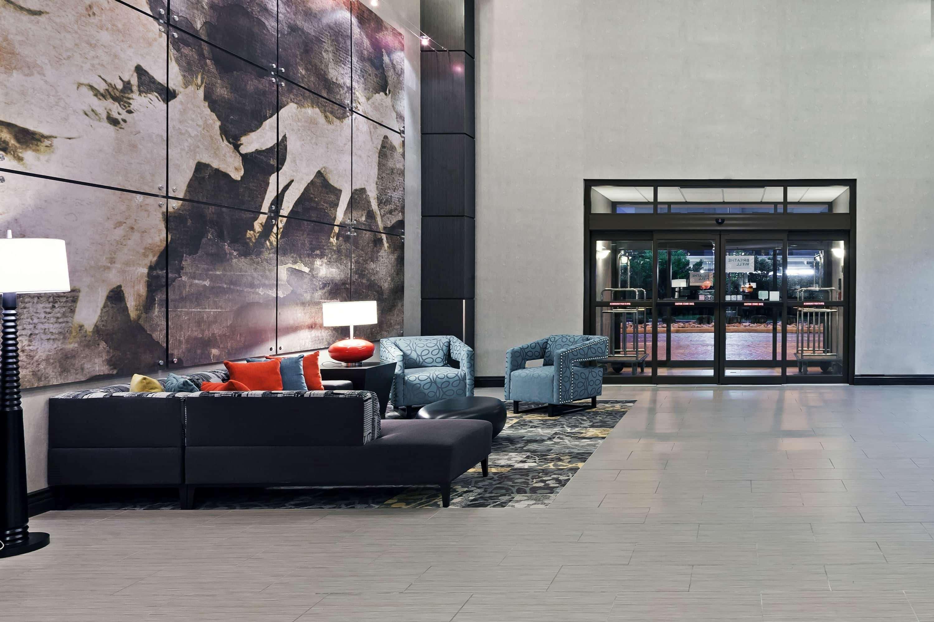 Vista Lobby Comfort Inn & Suites Irving Las Colinas DFW