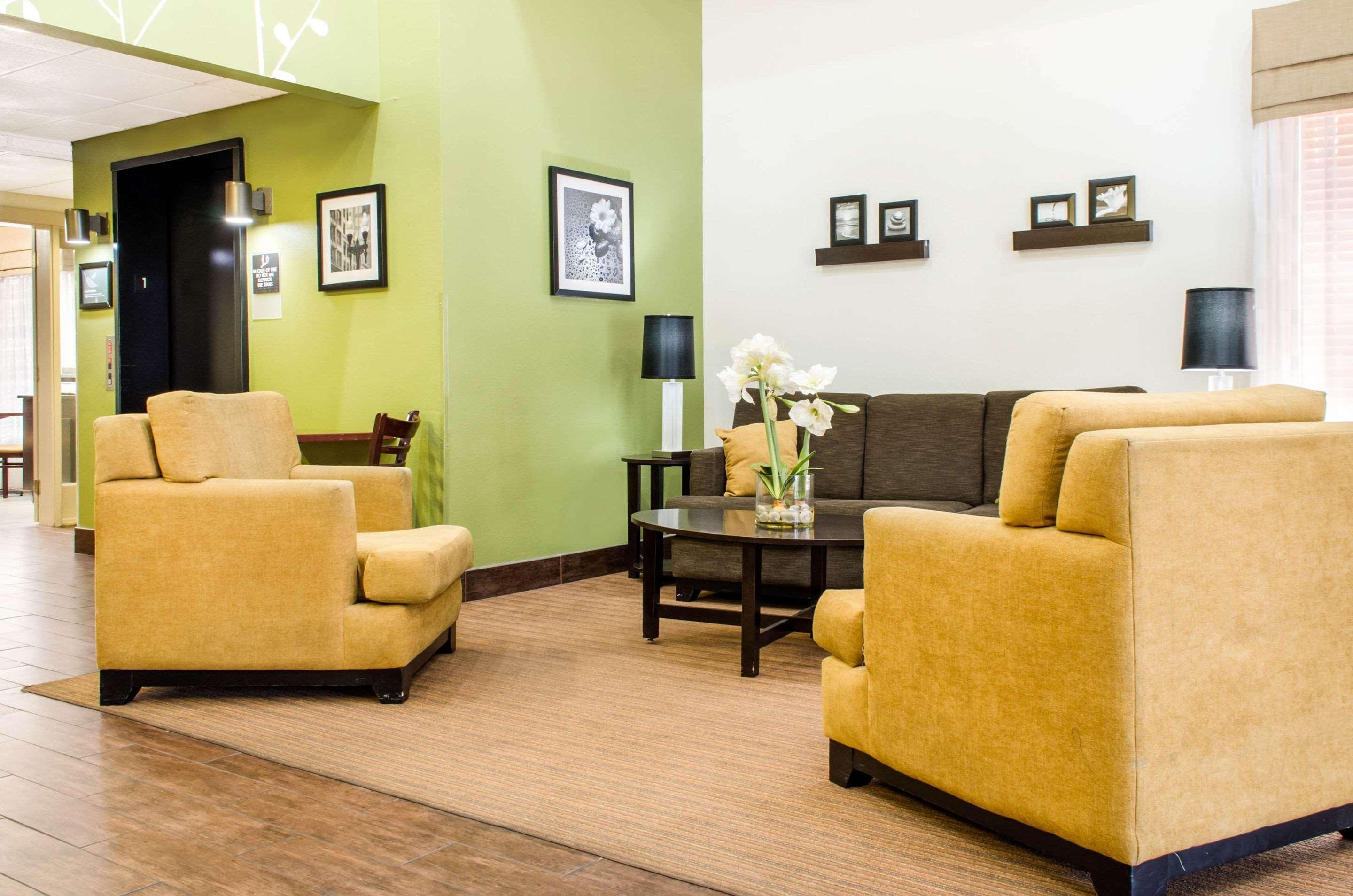 Vista Lobby Sleep Inn & Suites Metairie