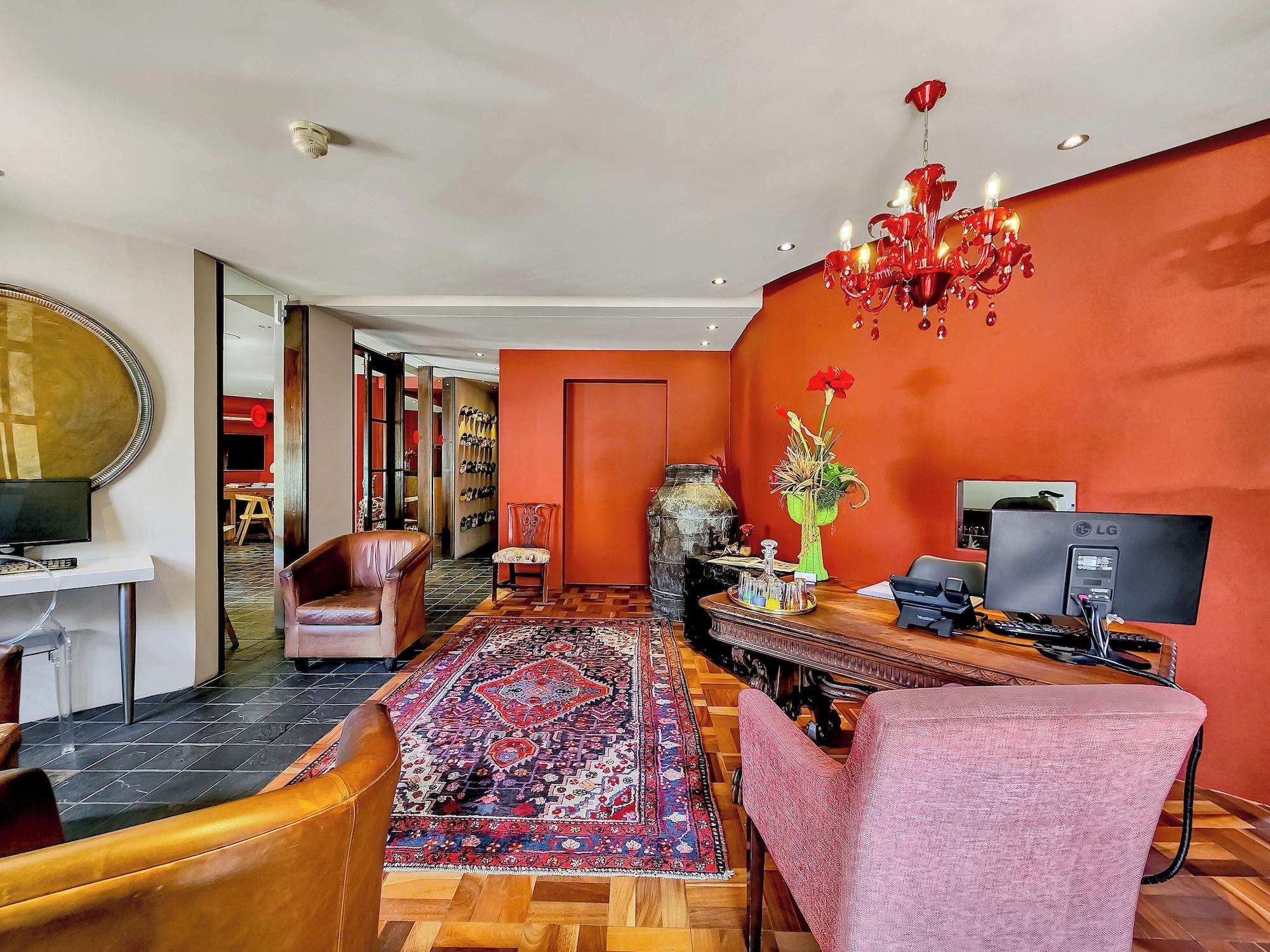 Vista Lobby Rouge on Rose Boutique Hotel