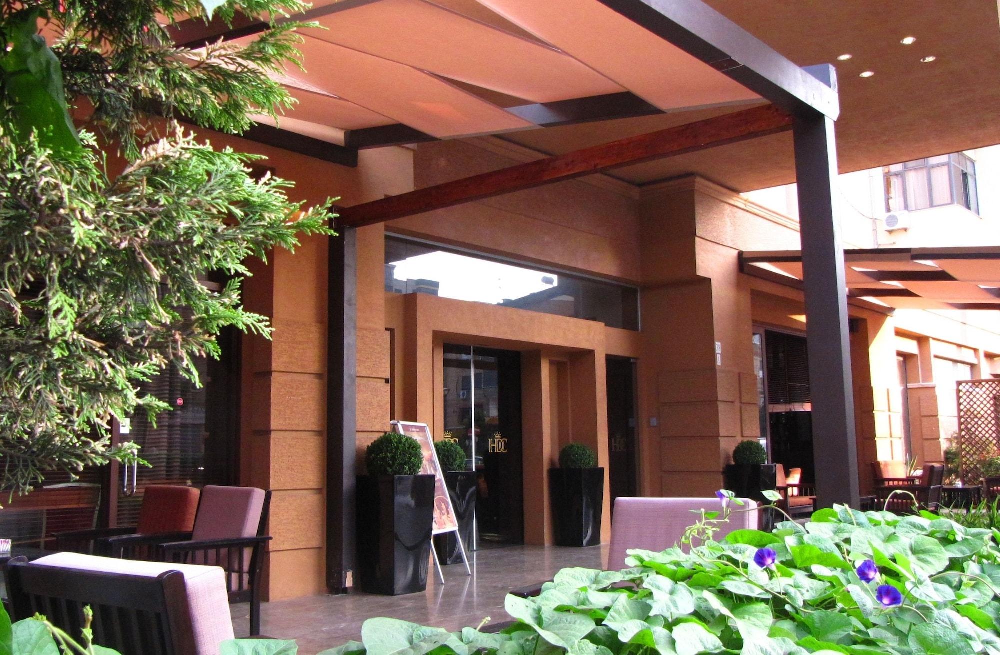 Vista Exterior Hotel Doro City