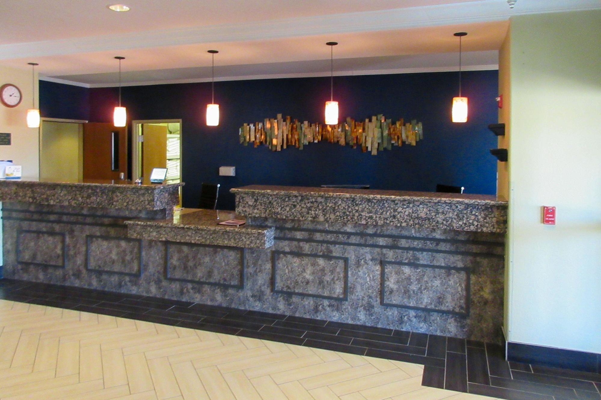Vista Lobby Quality Inn Perryton