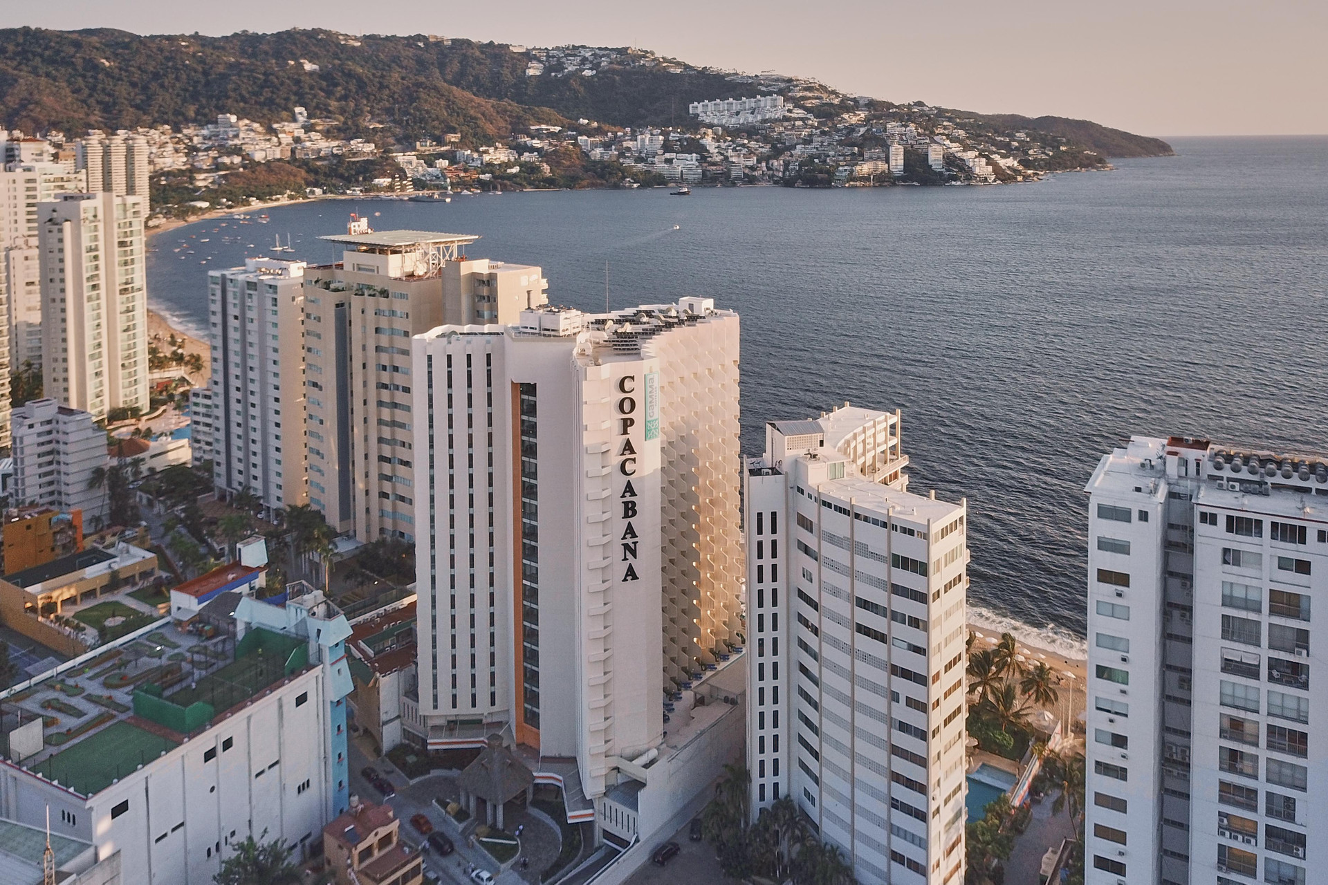 Vista Exterior Copacabana Beach Hotel Acapulco