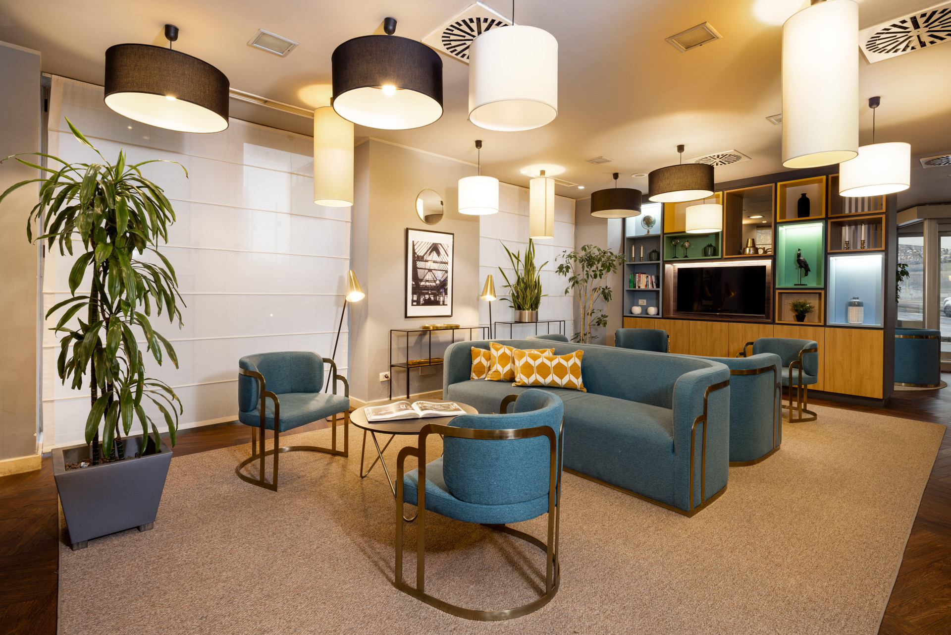 Vista Lobby Holiday Inn Milan - Garibaldi Station by IHG