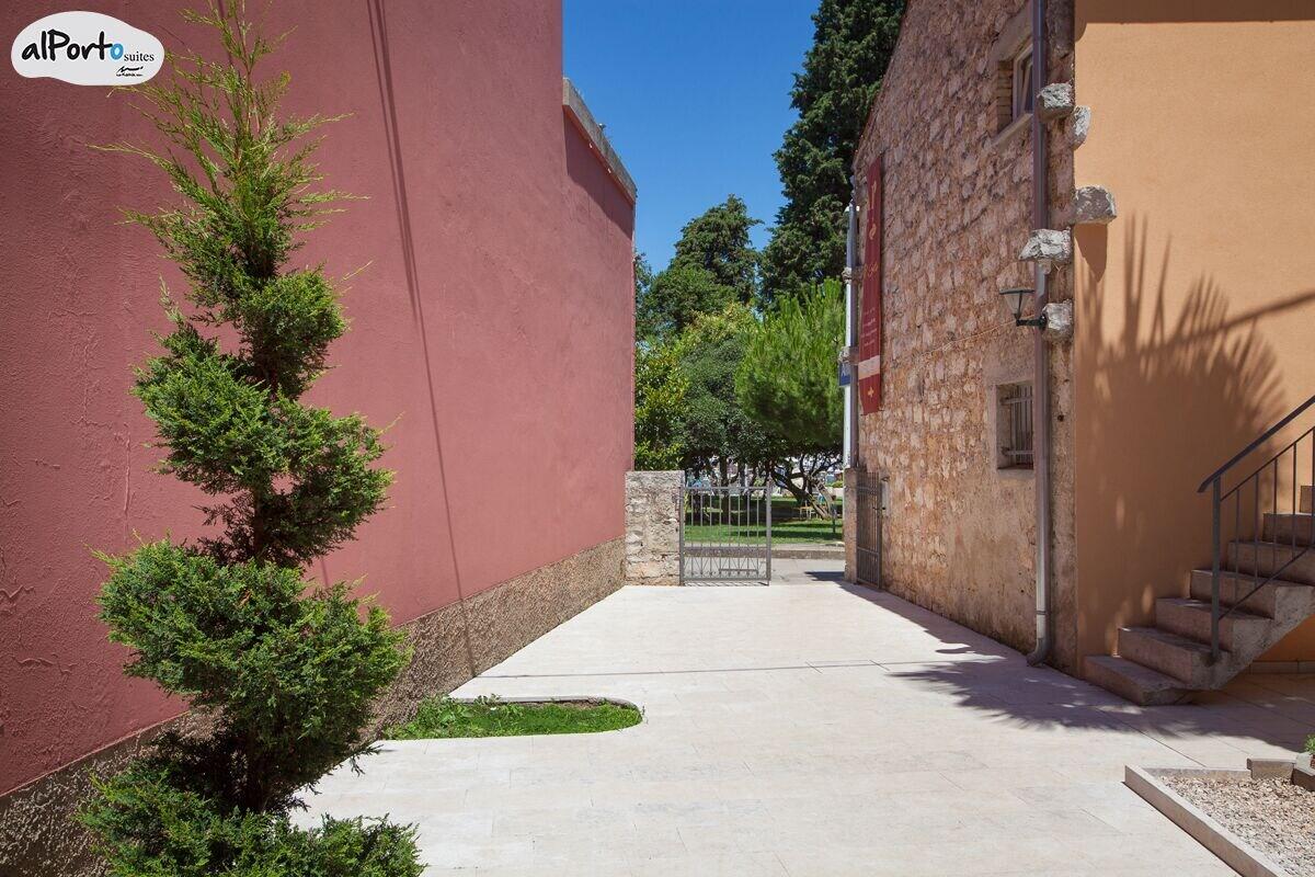 Vista Exterior Al Porto Suites