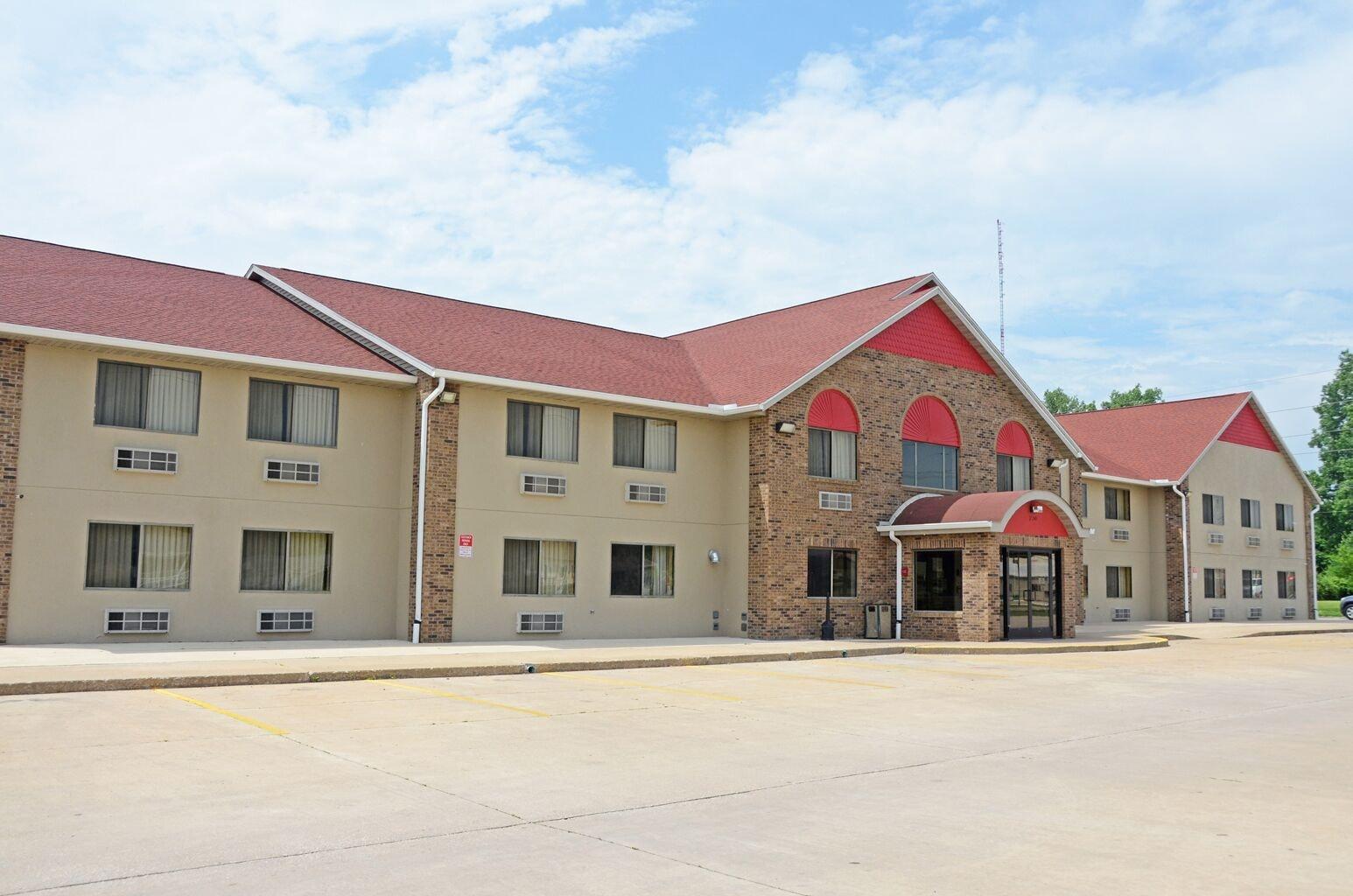 Varios Heritage Grand Inn