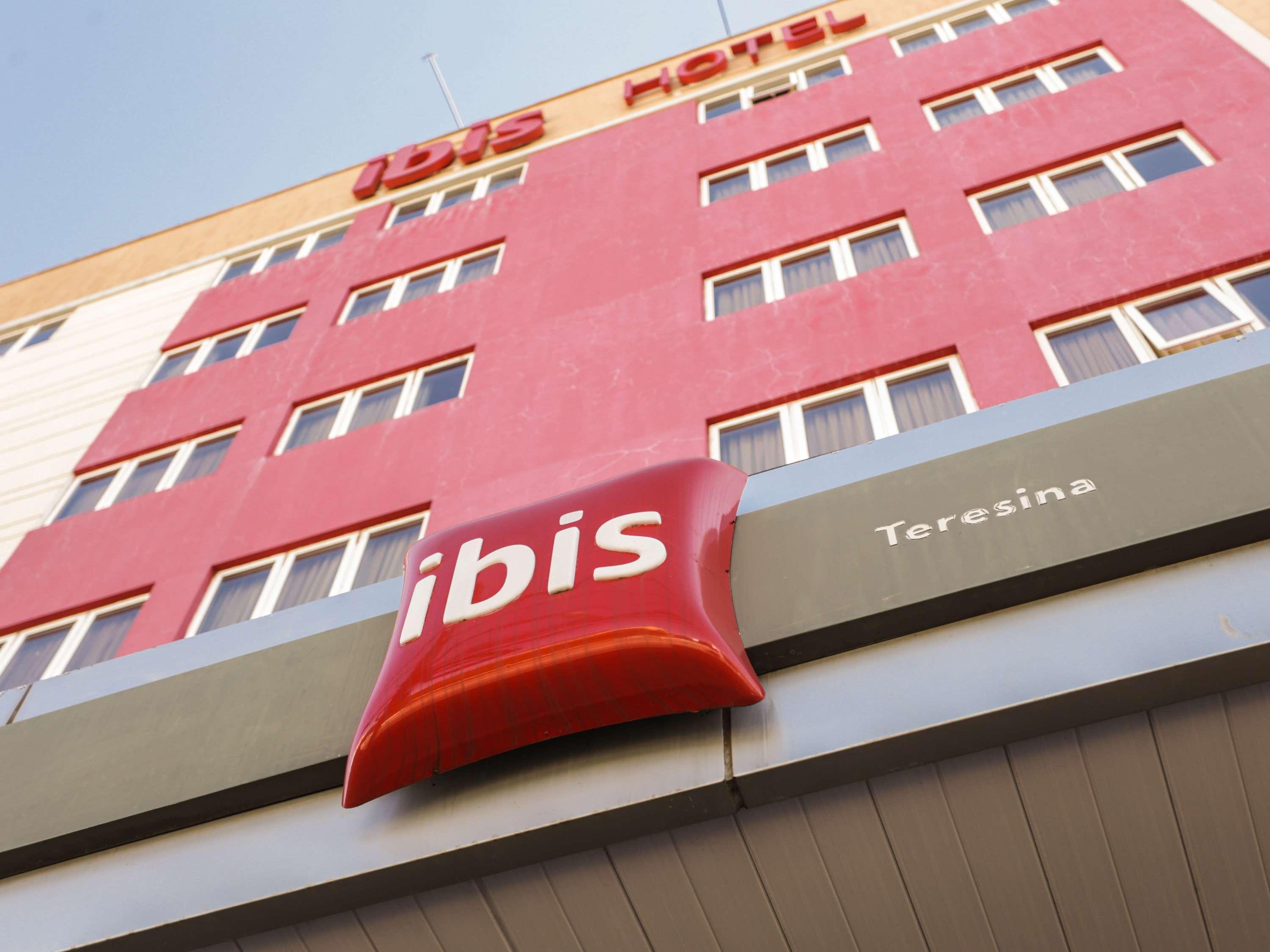 Varios Ibis Teresina