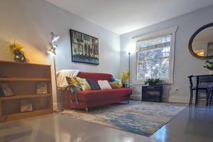 Alquiler Vacacional - 5 min to Uptown: peaceful 2 Bed condo free parking
