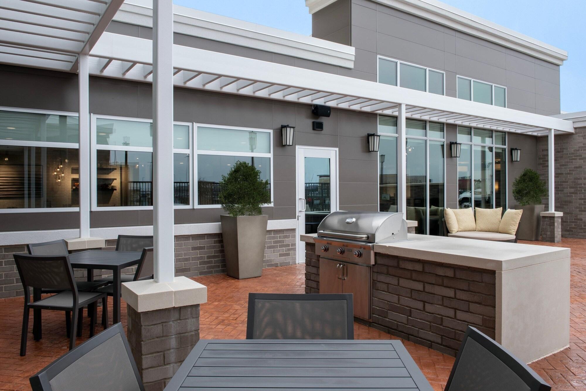 Restaurant Residence Inn By Marriott Dallas Grand Prairie