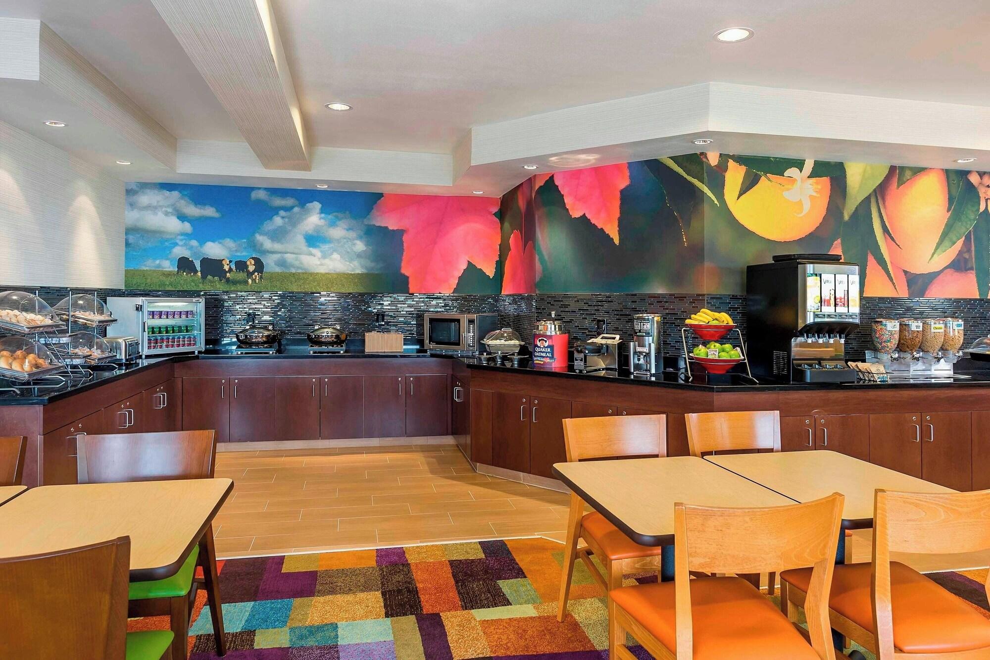Restaurant Fairfield Inn & Suites Mansfield Ontario