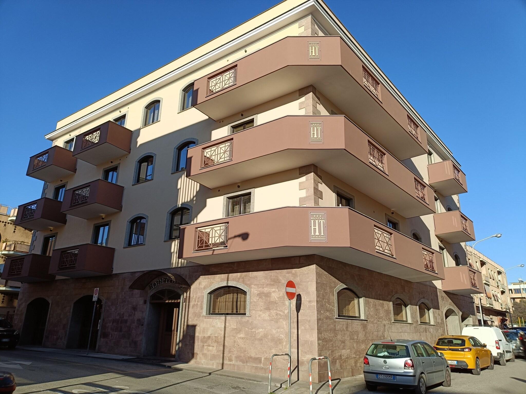 Vista Exterior Hotel Traiano