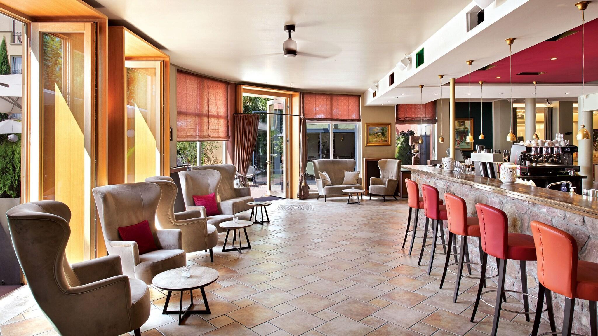 Bar/Salón Hotel Villa Toskana