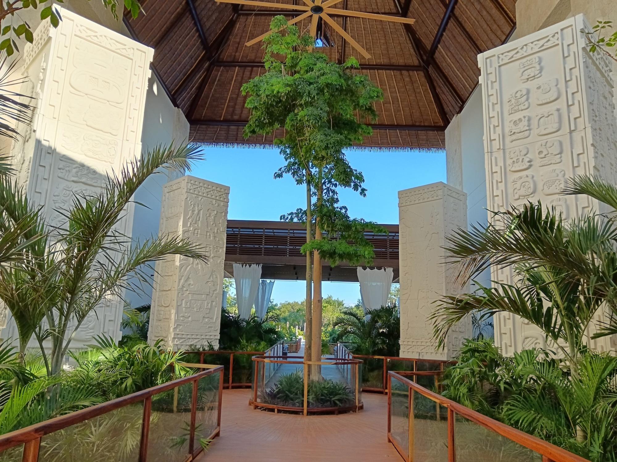 Vista Lobby Hotel Mundo Maya Chichén Itzá