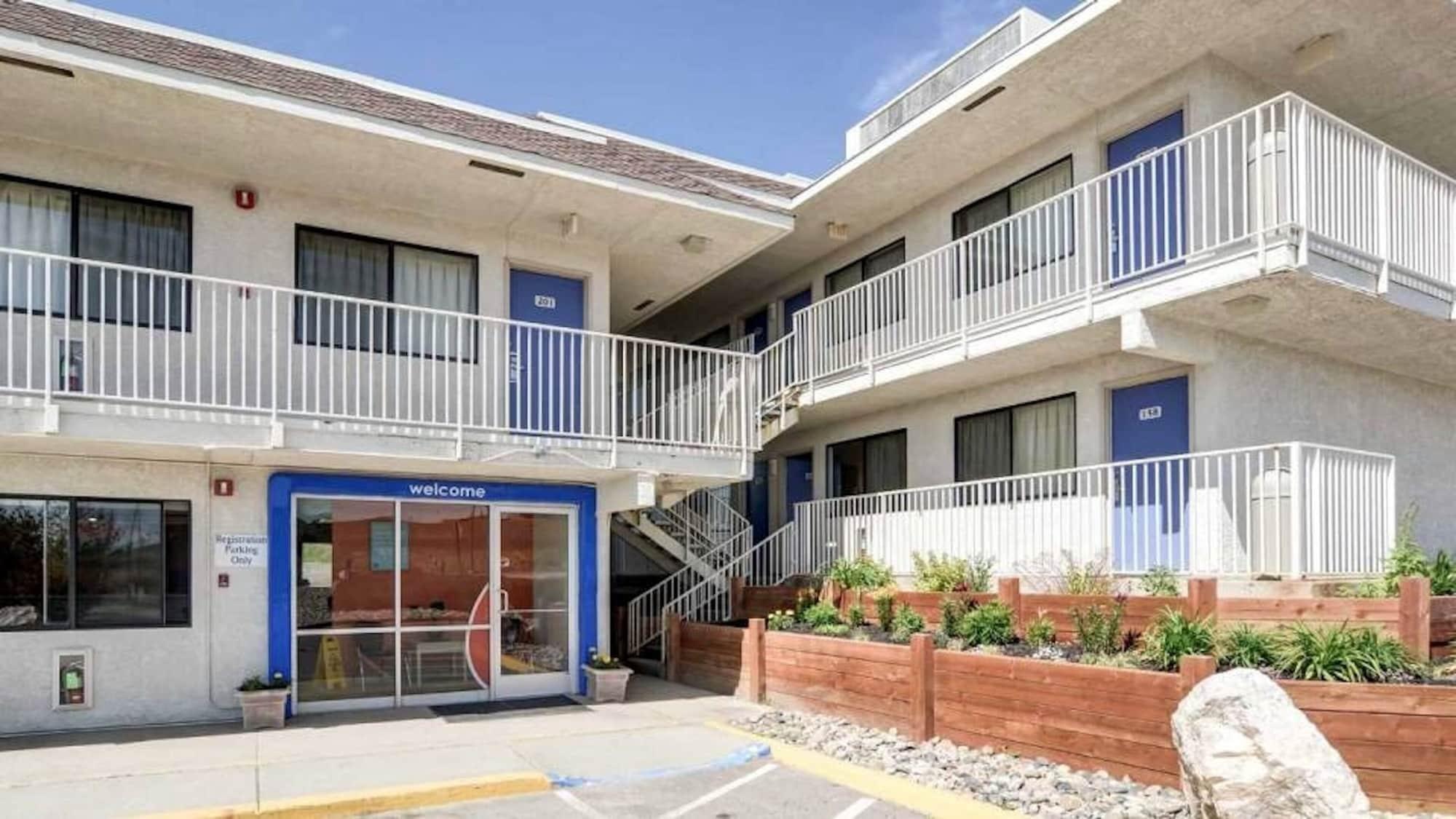 Vista Exterior Motel 6 Casper