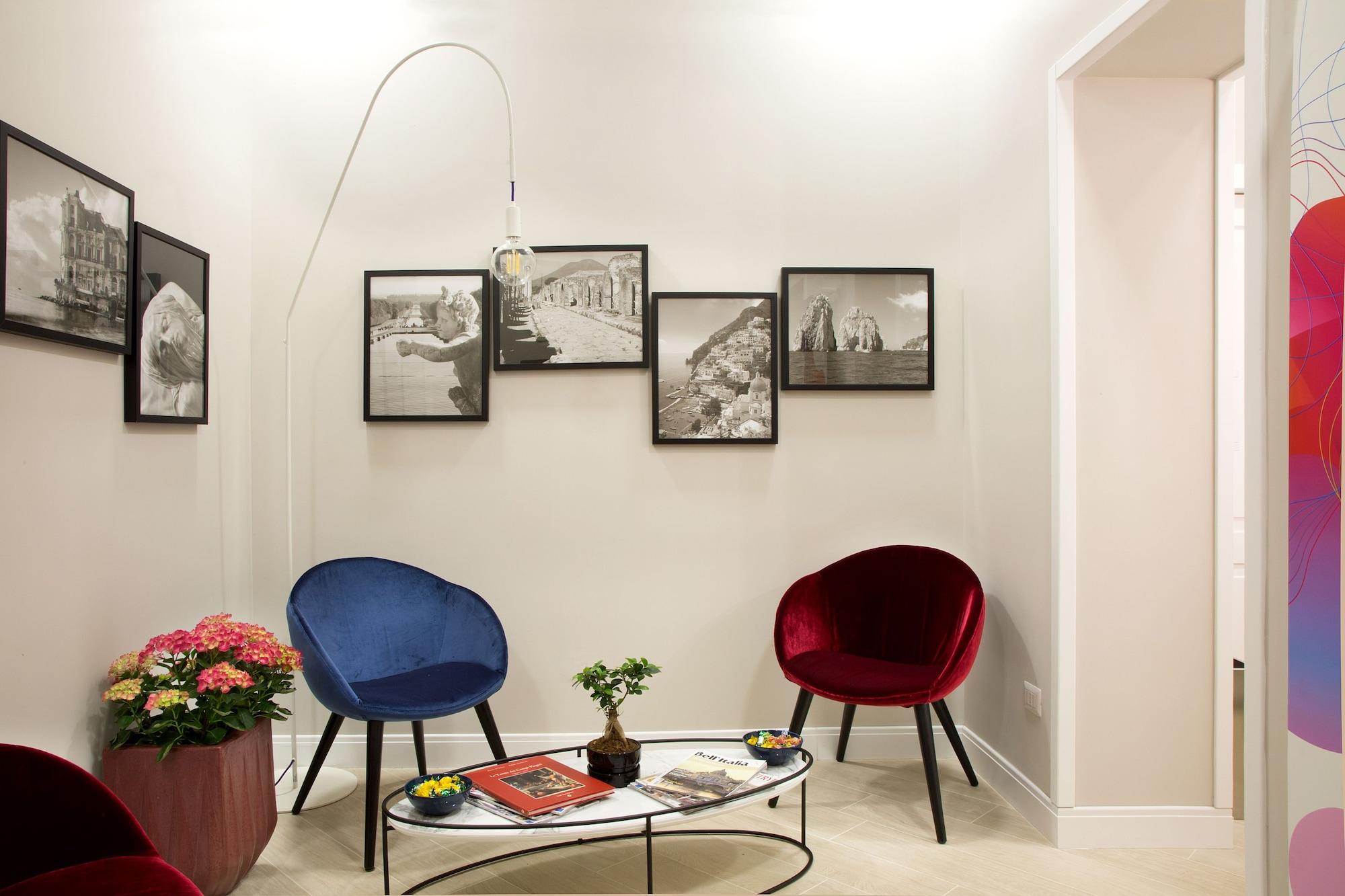 Vista Lobby Naplesuite