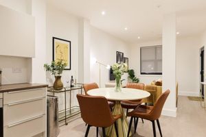 Alquiler Vacacional - The Mitcham Wonder - Stylish 2bdr Flat
