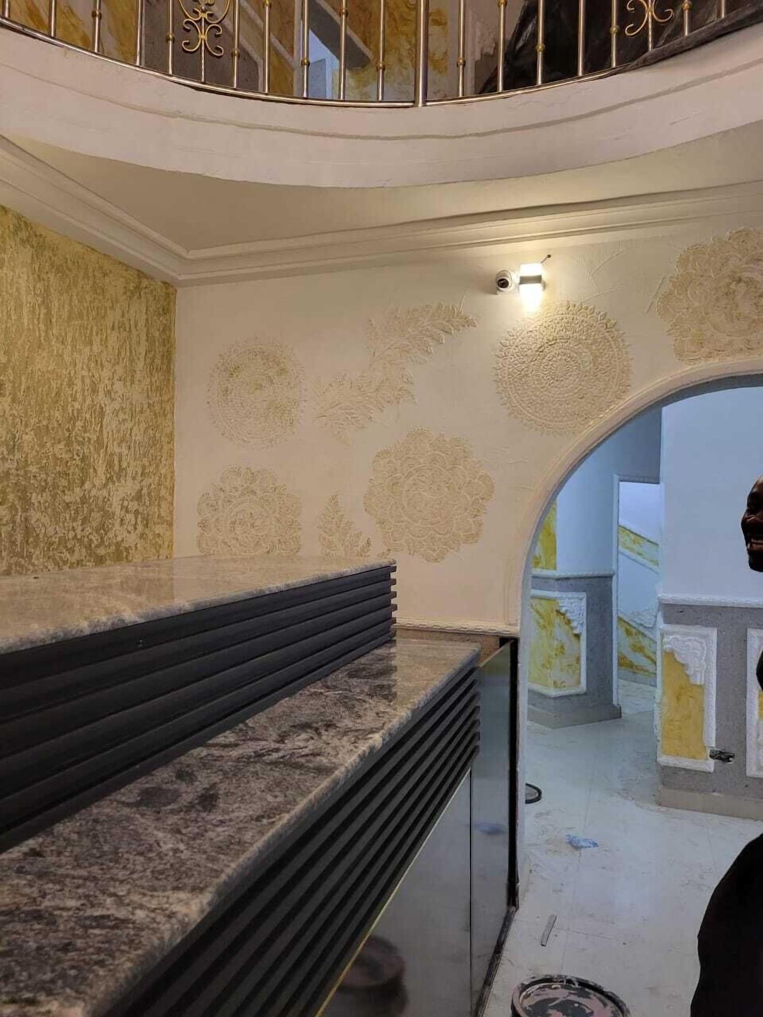 Vista Lobby international royal hotel