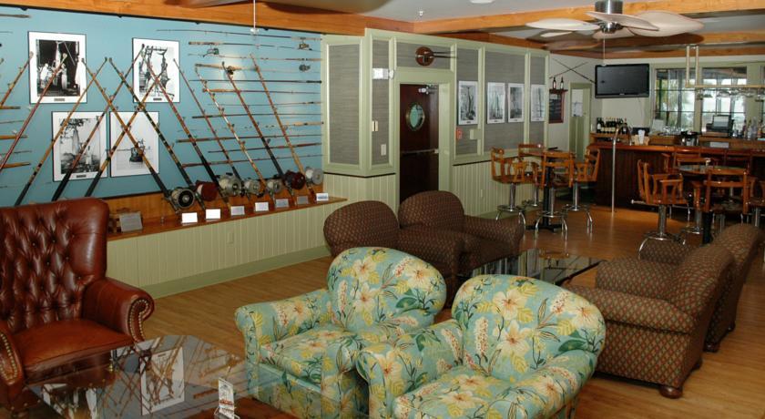 Vista Lobby Charleston Harbor Resort & Marina