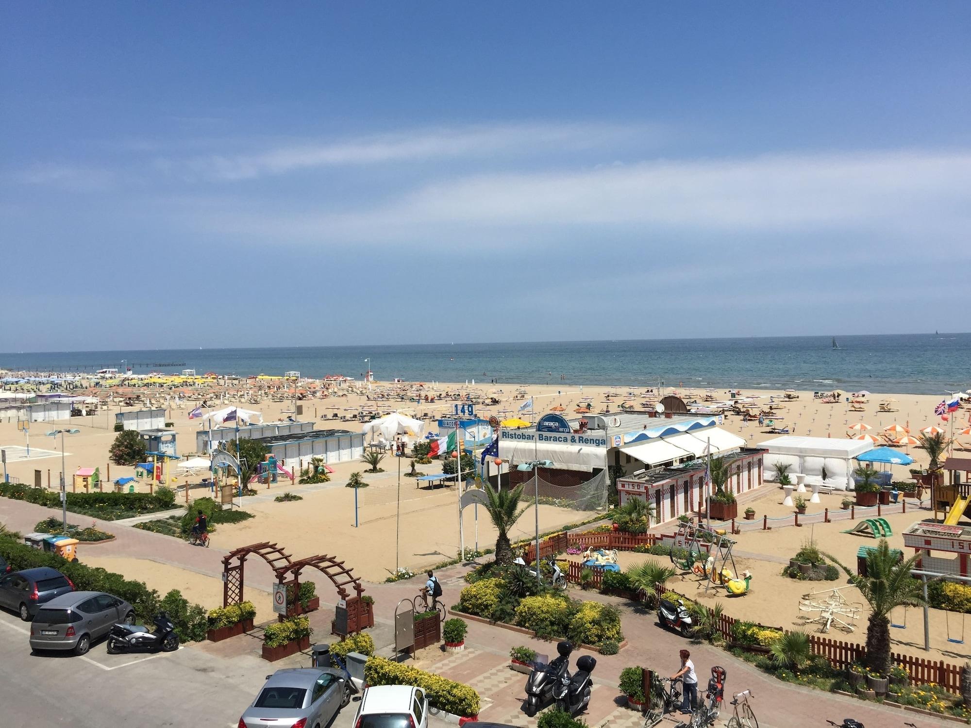 Playa Hotel Ascot & Spa
