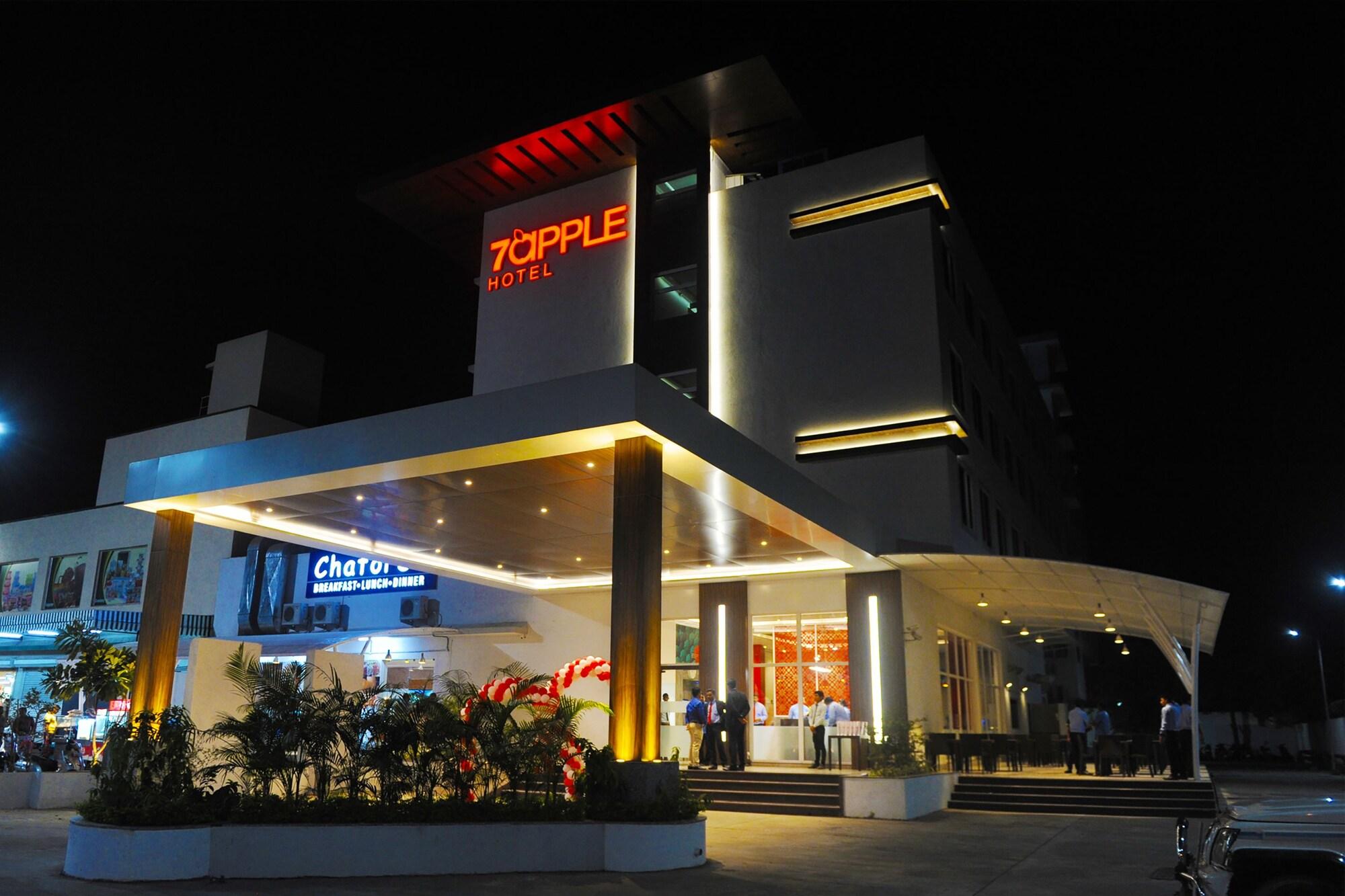 Vista Exterior 7 Apple Hotel Vadodara