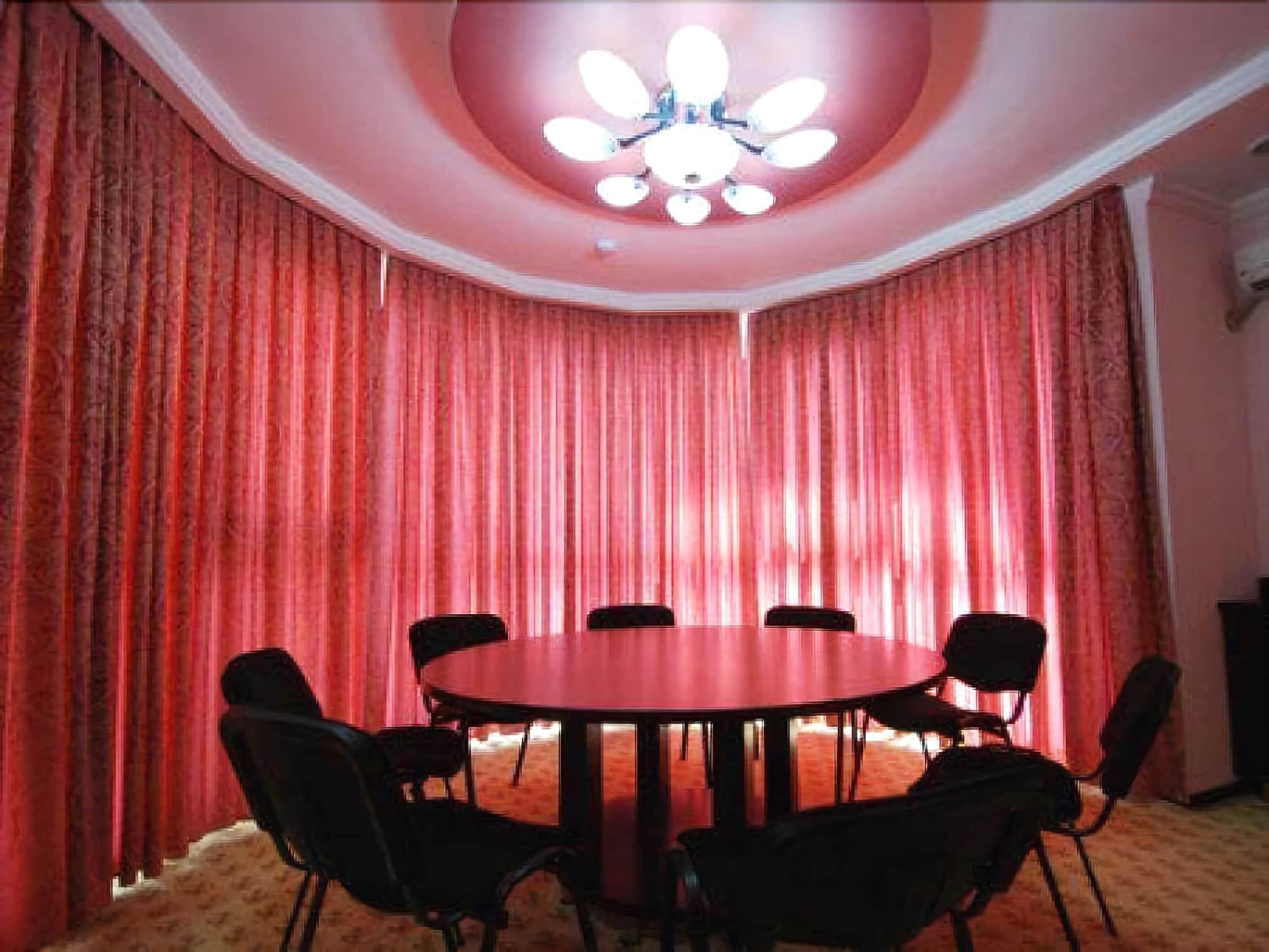 Sala de Reuniones Hotel Royal Nukus