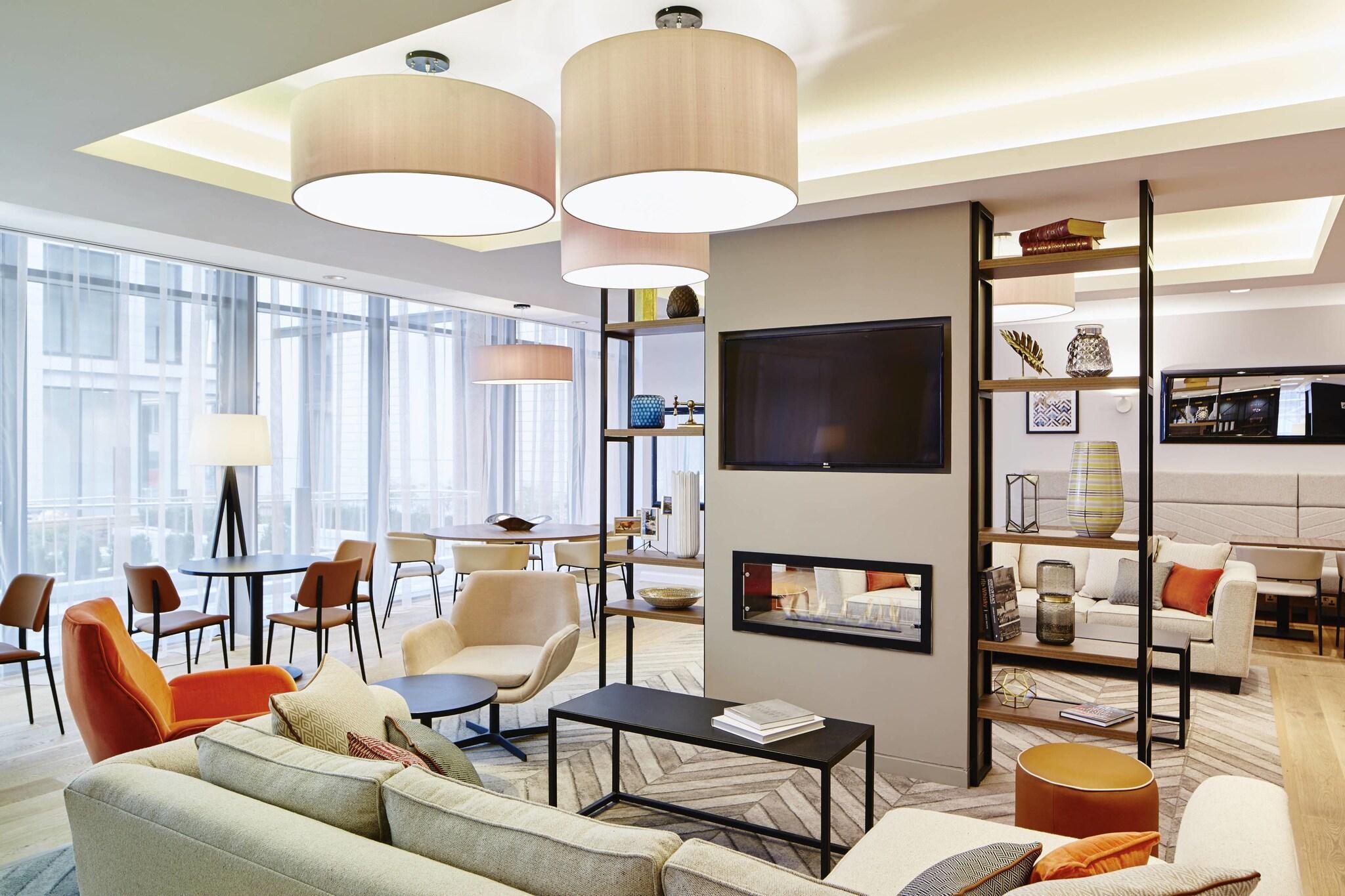 Bar/Salón Residence Inn by Marriott Aberdeen
