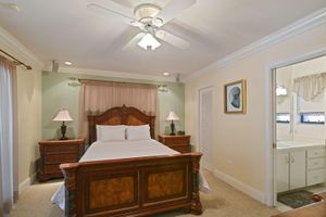 Alquiler Vacacional - ★ The Blue Palmetto ★ SW Miami near Miami Zoo & Gardens!