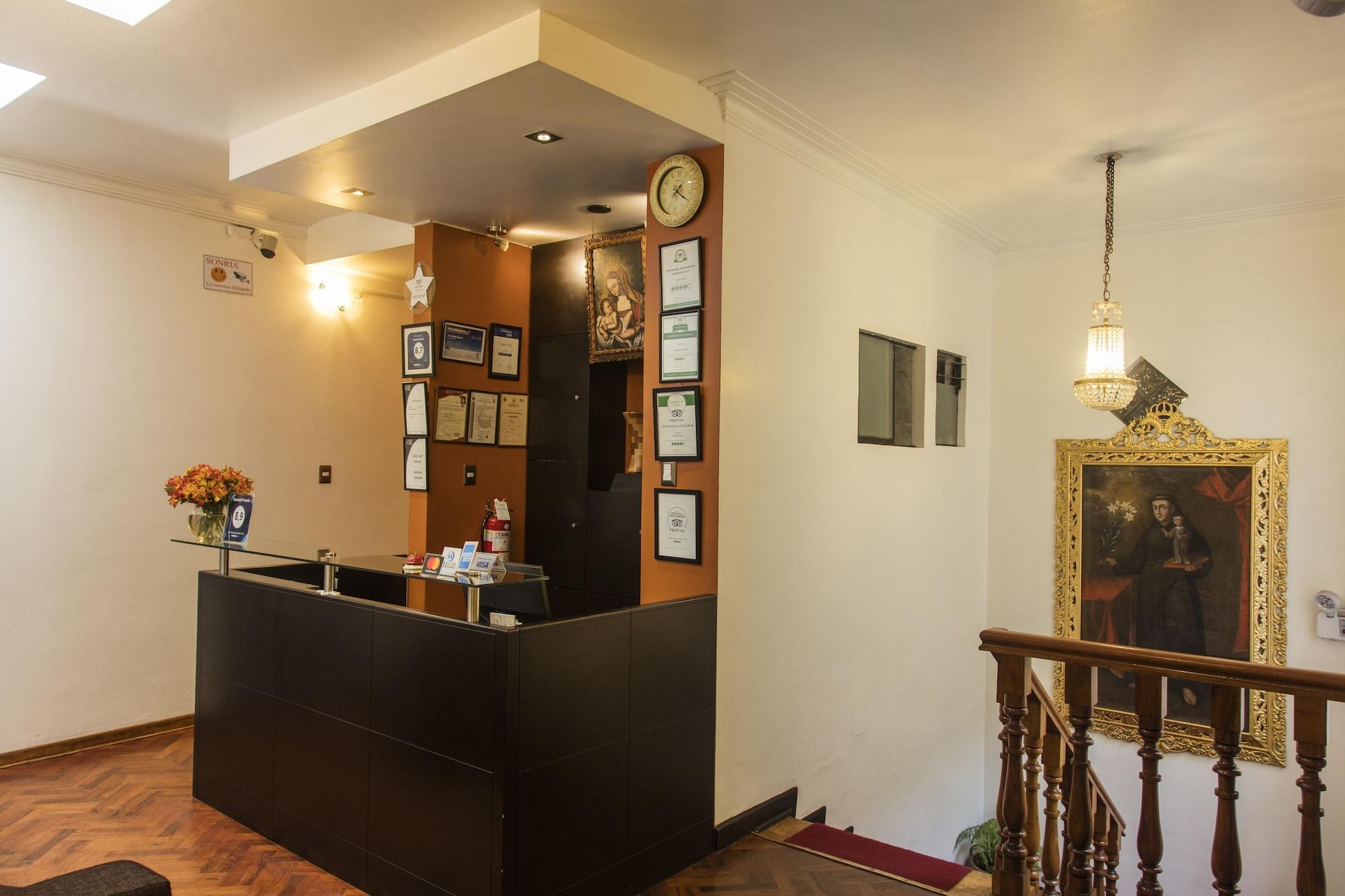 Vista Lobby Hostal El Triunfo