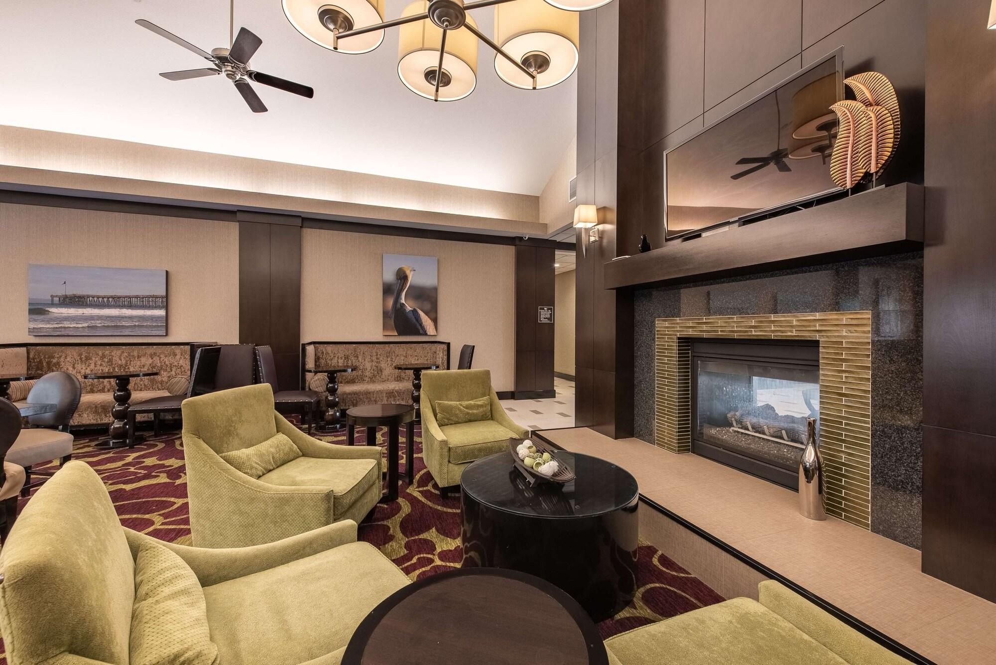 Vista Lobby Homewood Suites by Hilton Oxnard/Camarillo