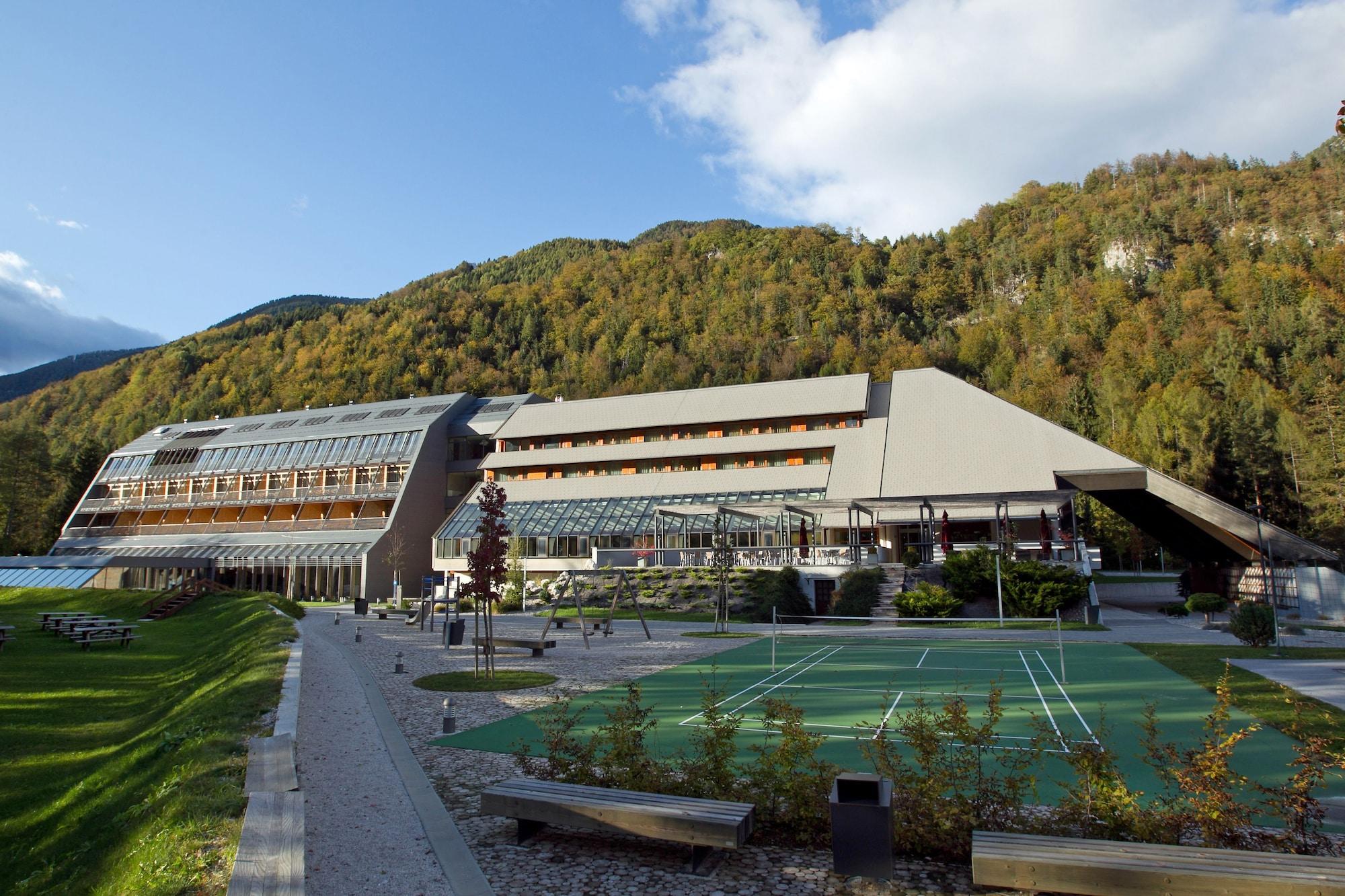 Vista Exterior Spik Alpine Wellness Resort
