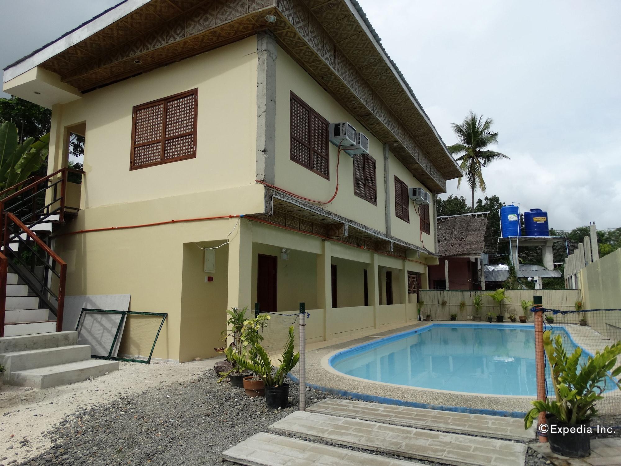 Varios Whites and Greens Beach Resort
