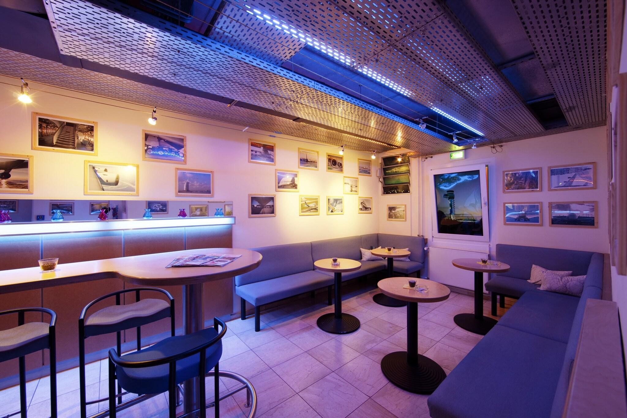 Bar/Salón Globana Airport Hotel
