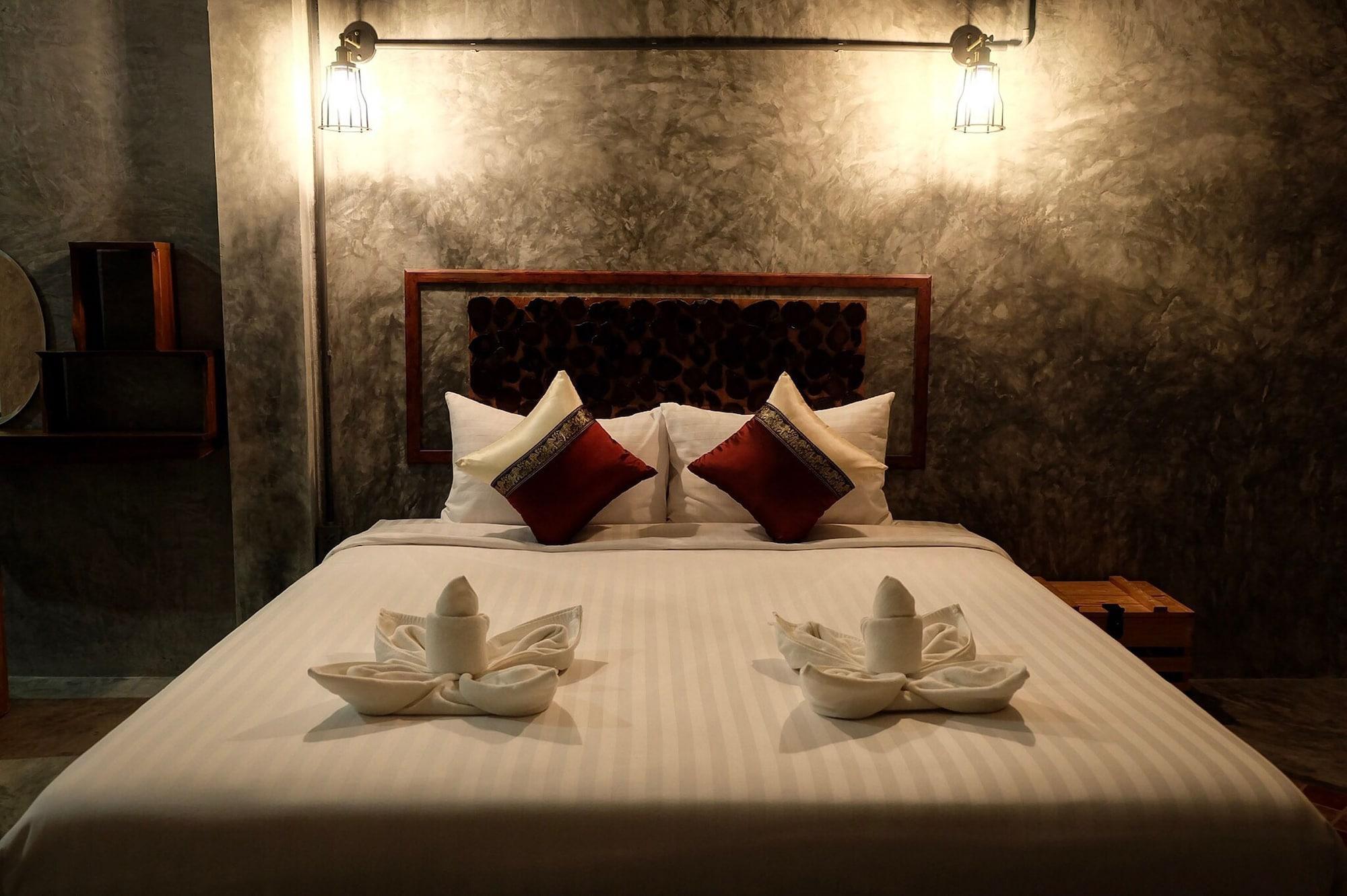 Varios Sirah Hometel - Hostel