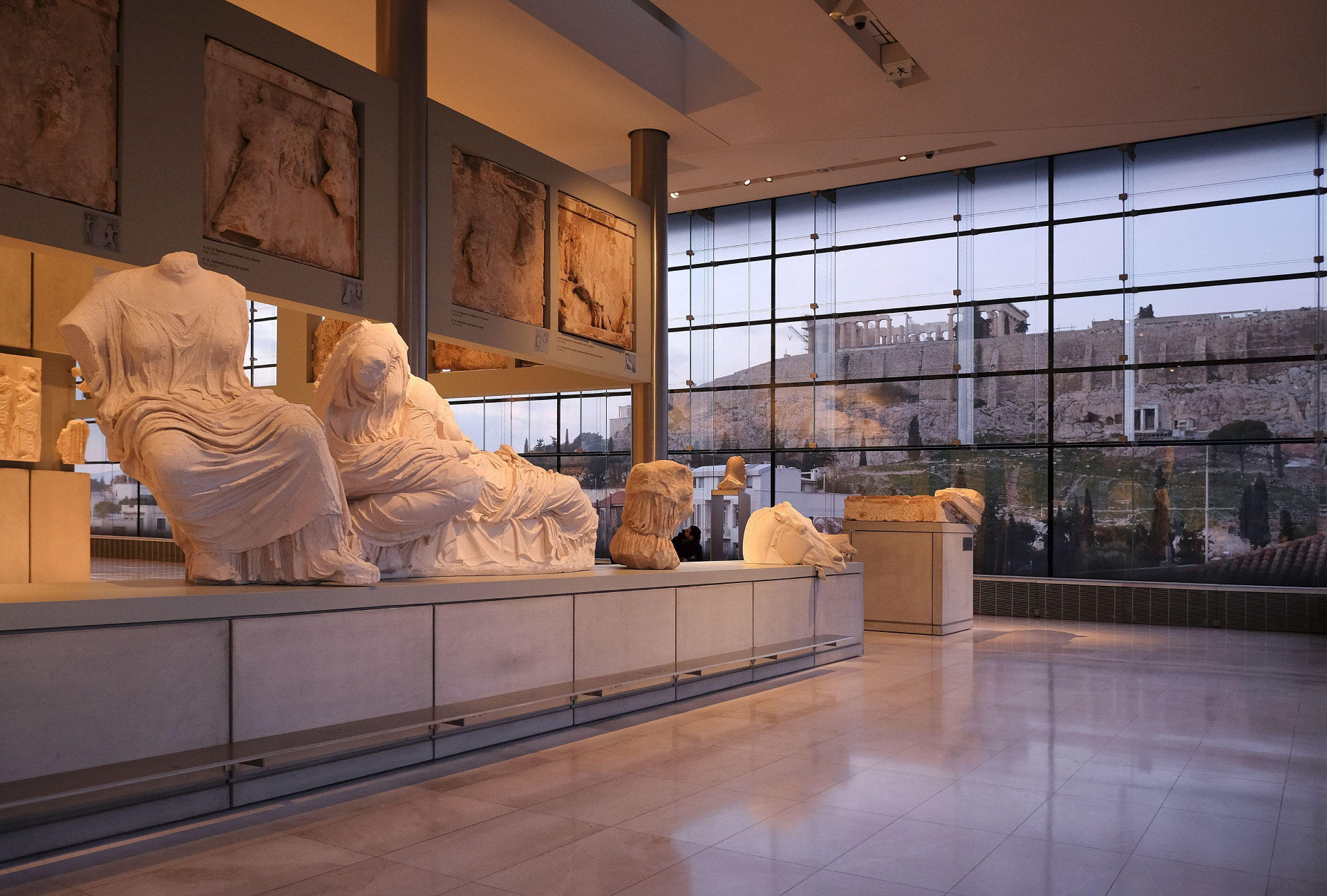 Vista Lobby Athenaeum InterContinental by IHG