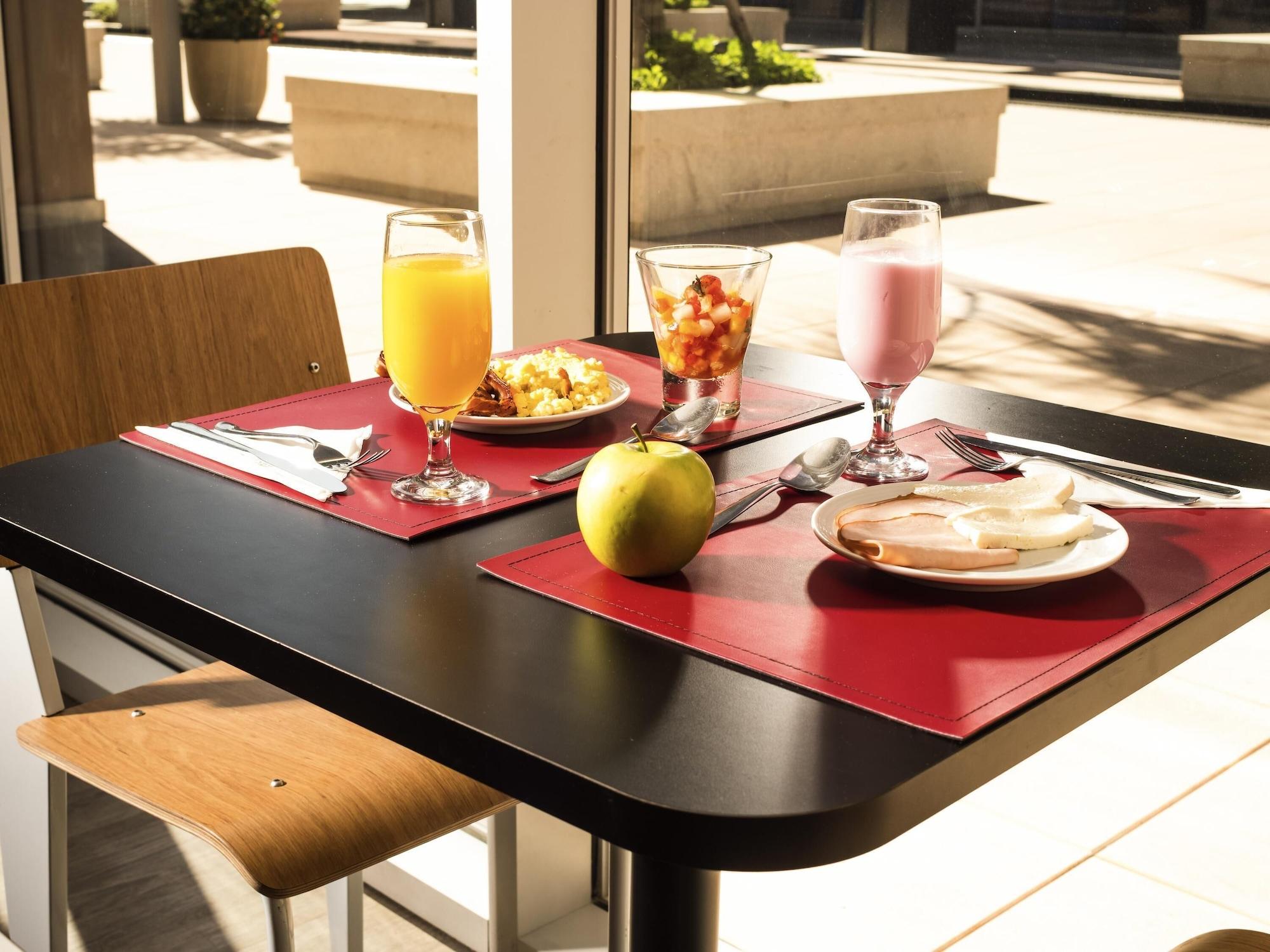 Restaurant Ibis Rio Porto Atlantico