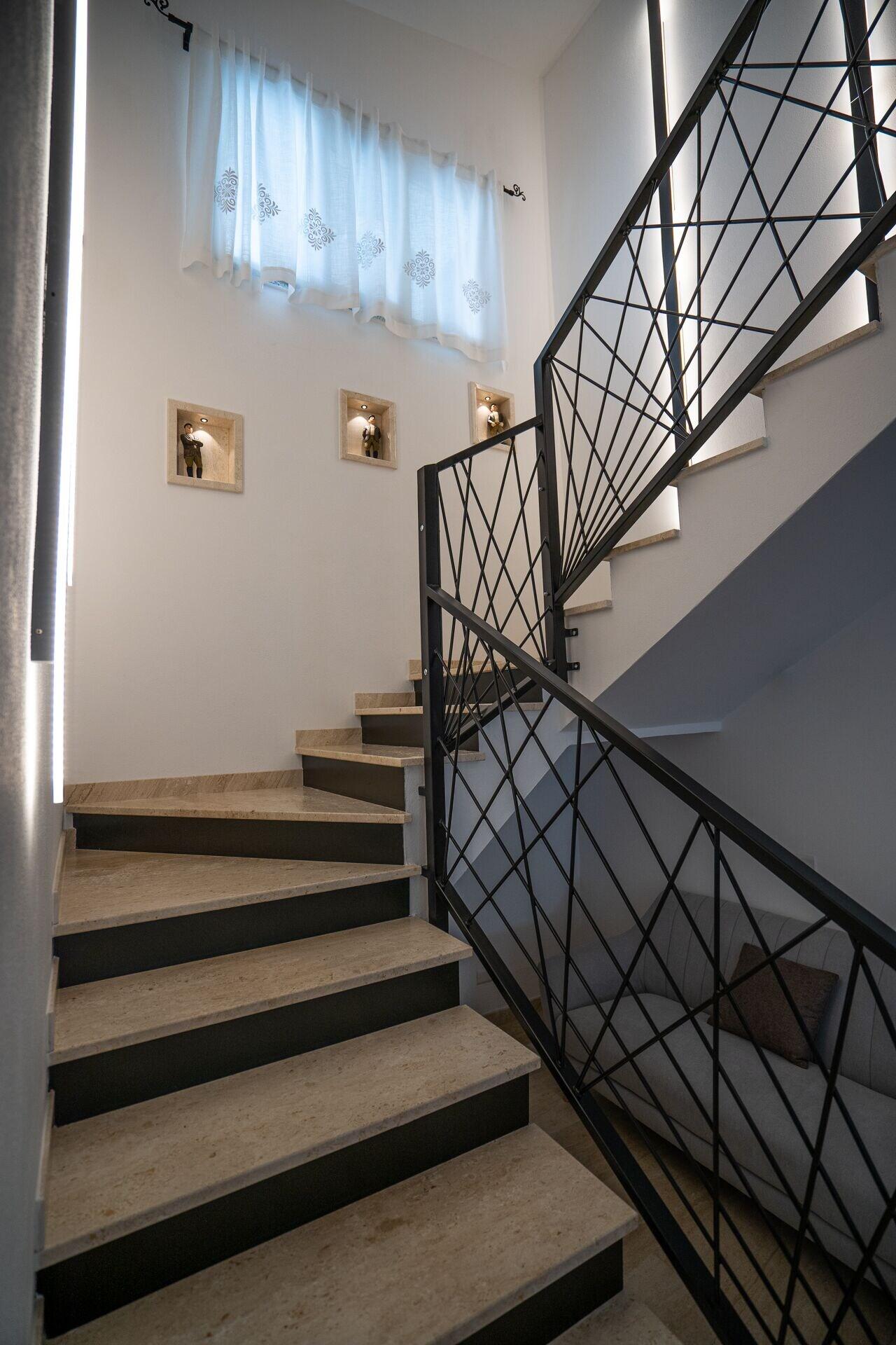 Vista Lobby Paghe Eco Luxury Experience